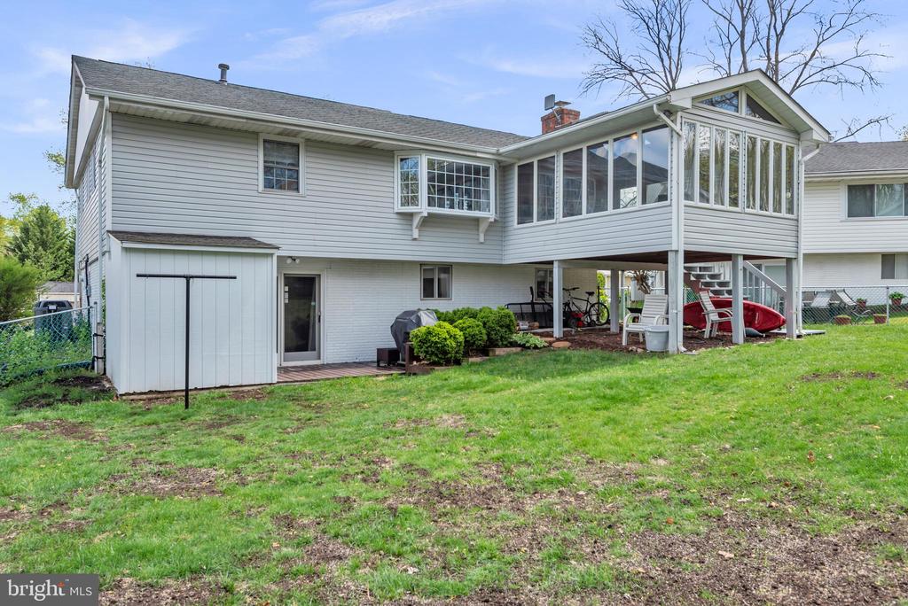 8220 Sherbrooke Ct