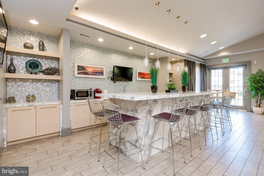 507 Bluffton Dr