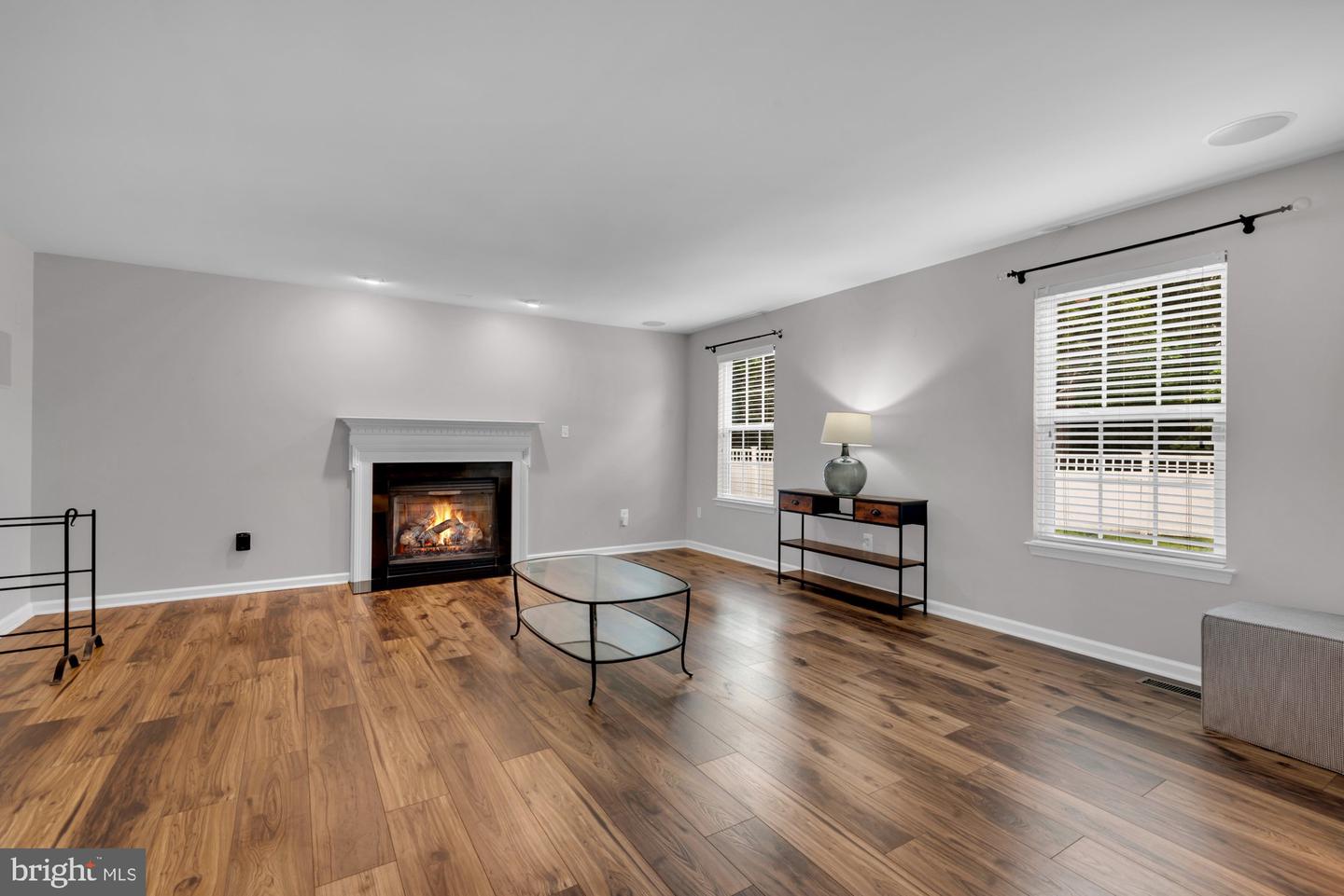 52 Richard Ave