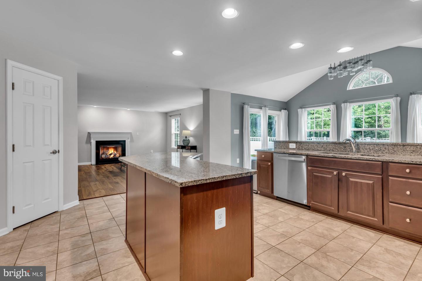 52 Richard Ave