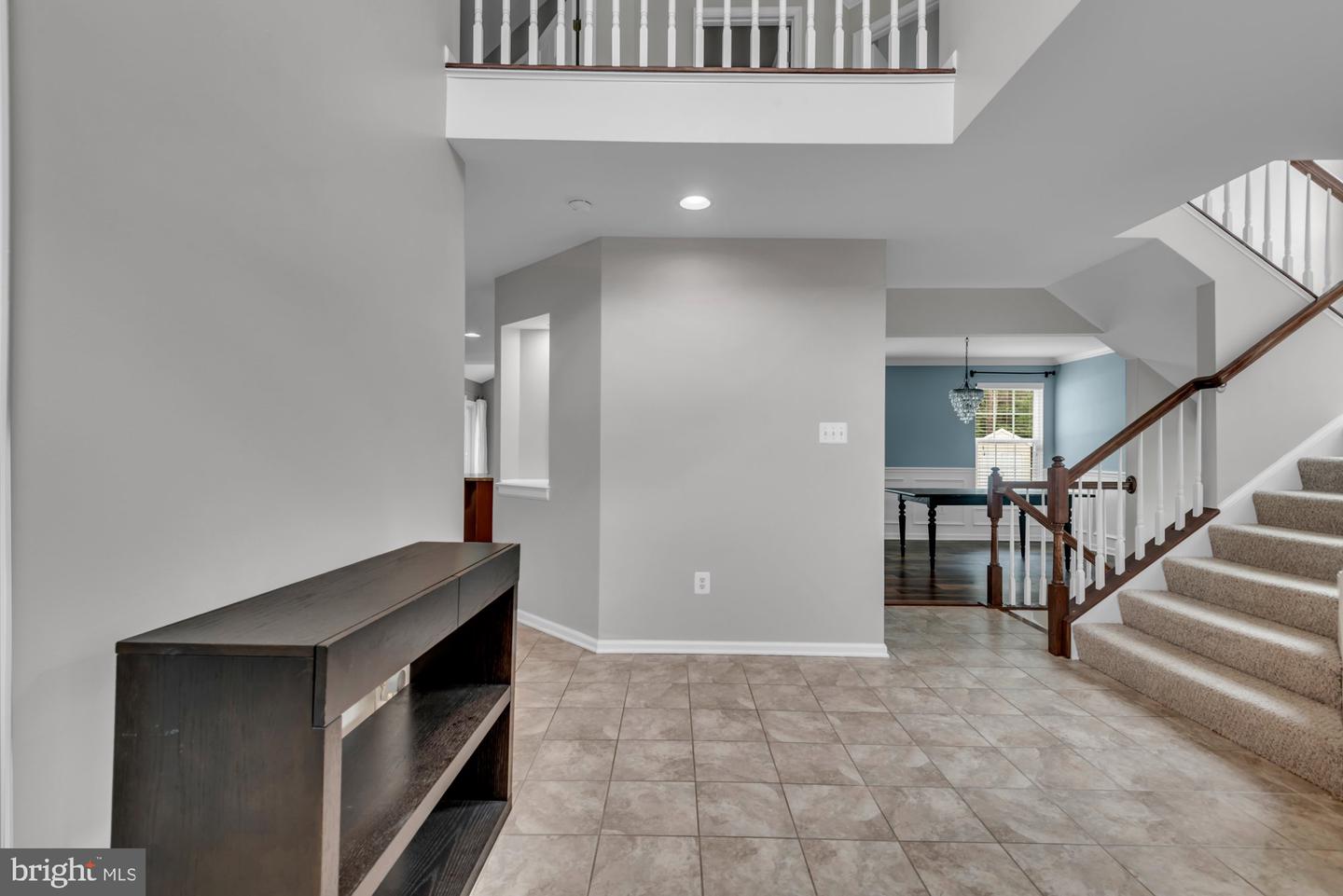 52 Richard Ave