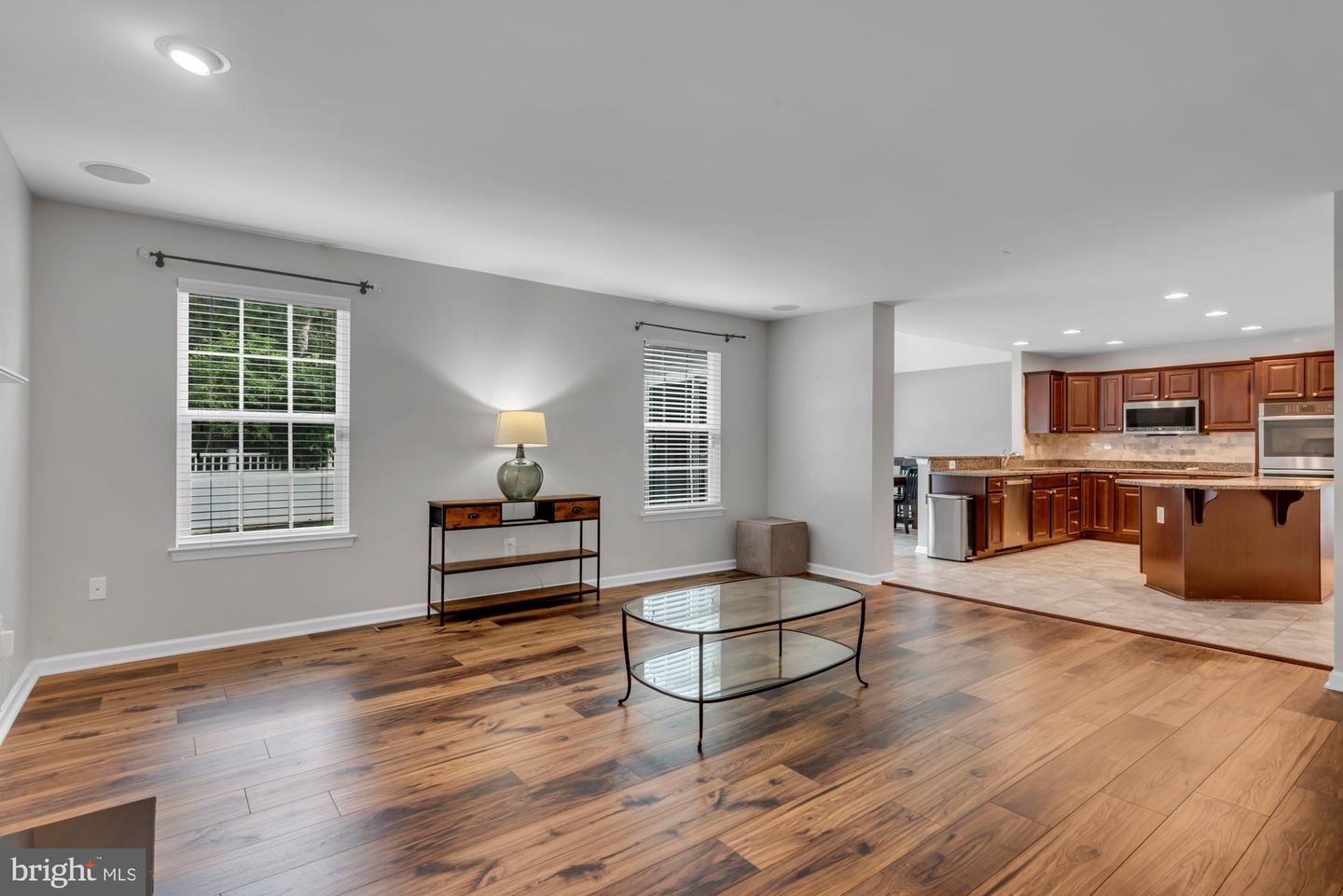 52 Richard Ave