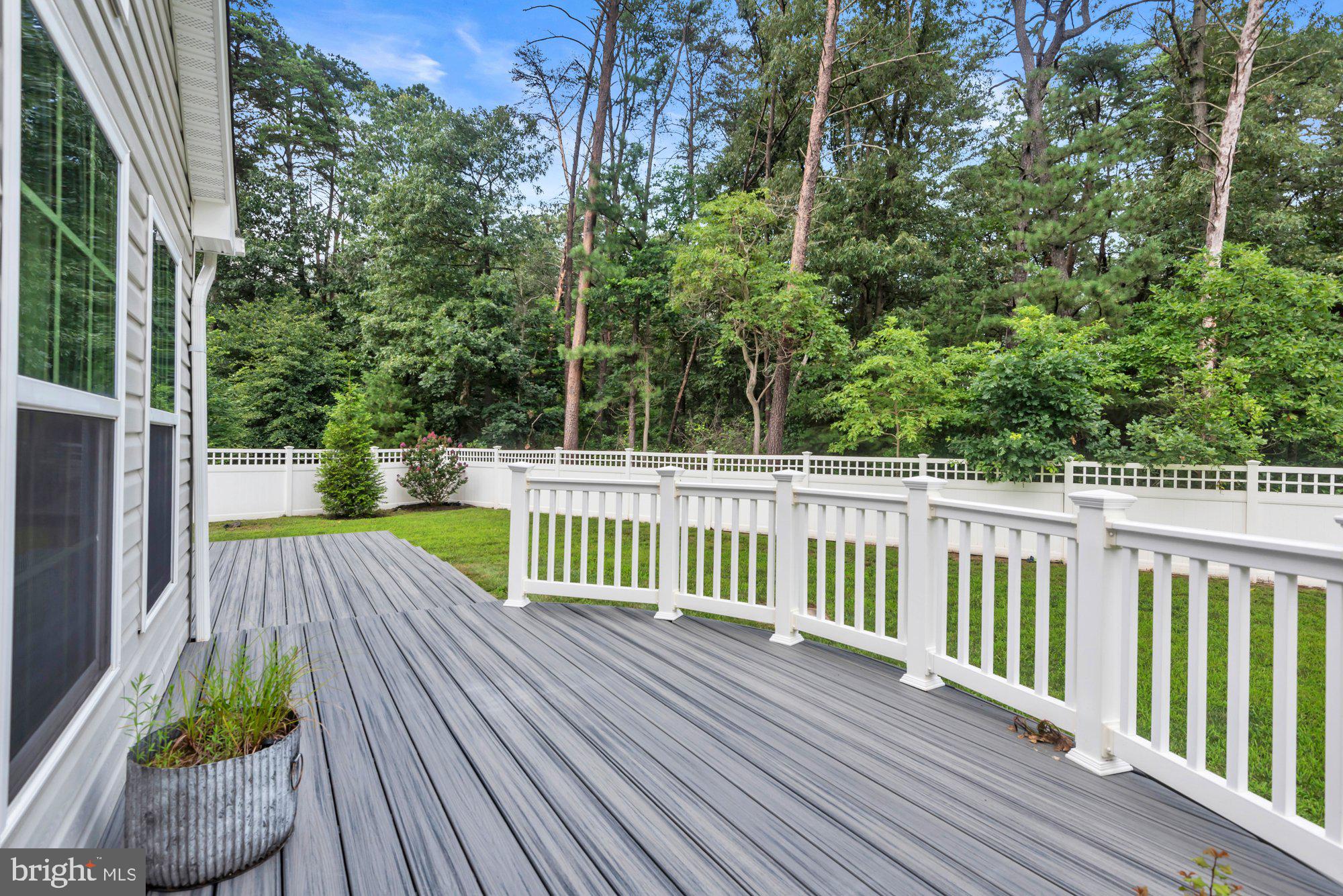 52 Richard Ave