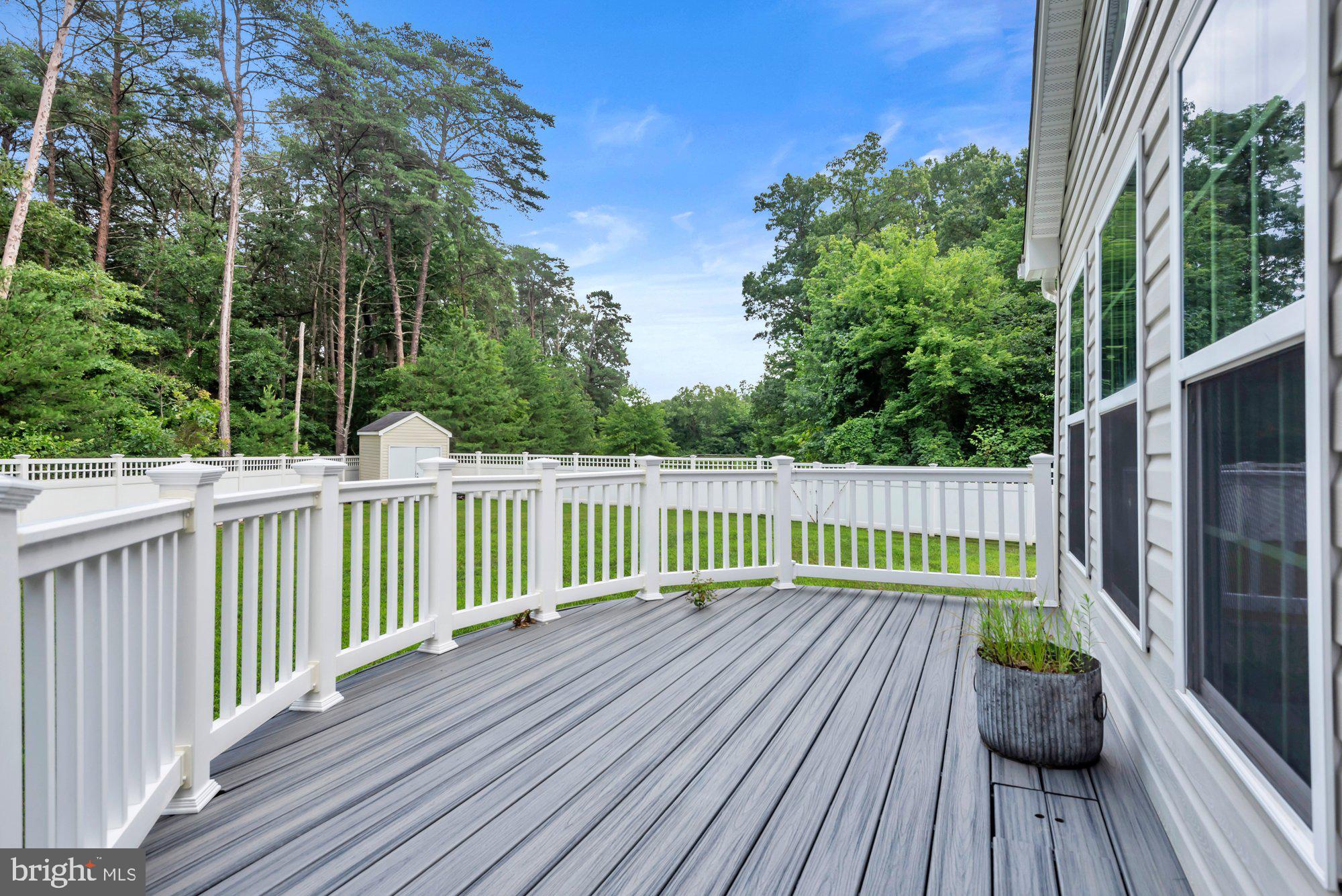 52 Richard Ave
