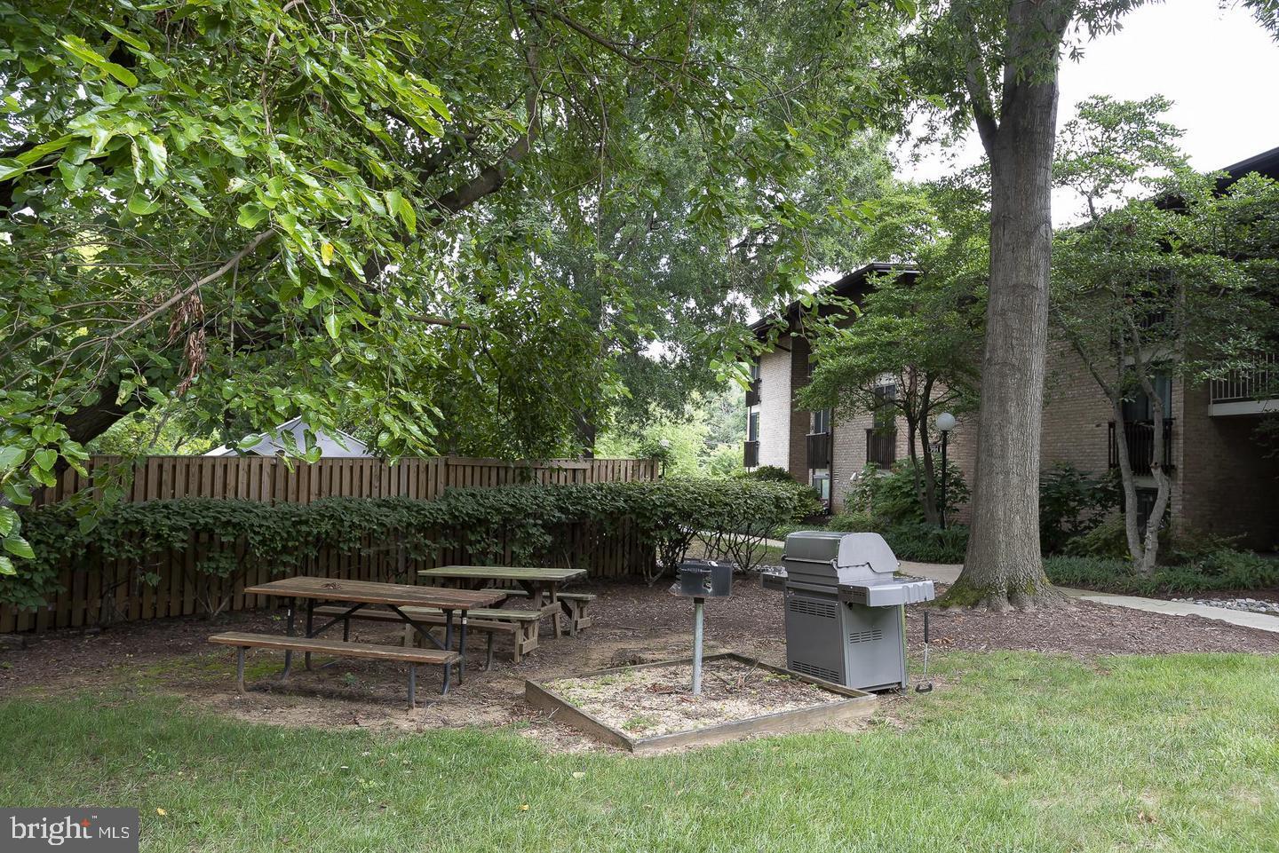 789 FAIRVIEW AVE #C