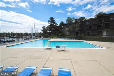 789 FAIRVIEW AVE #C