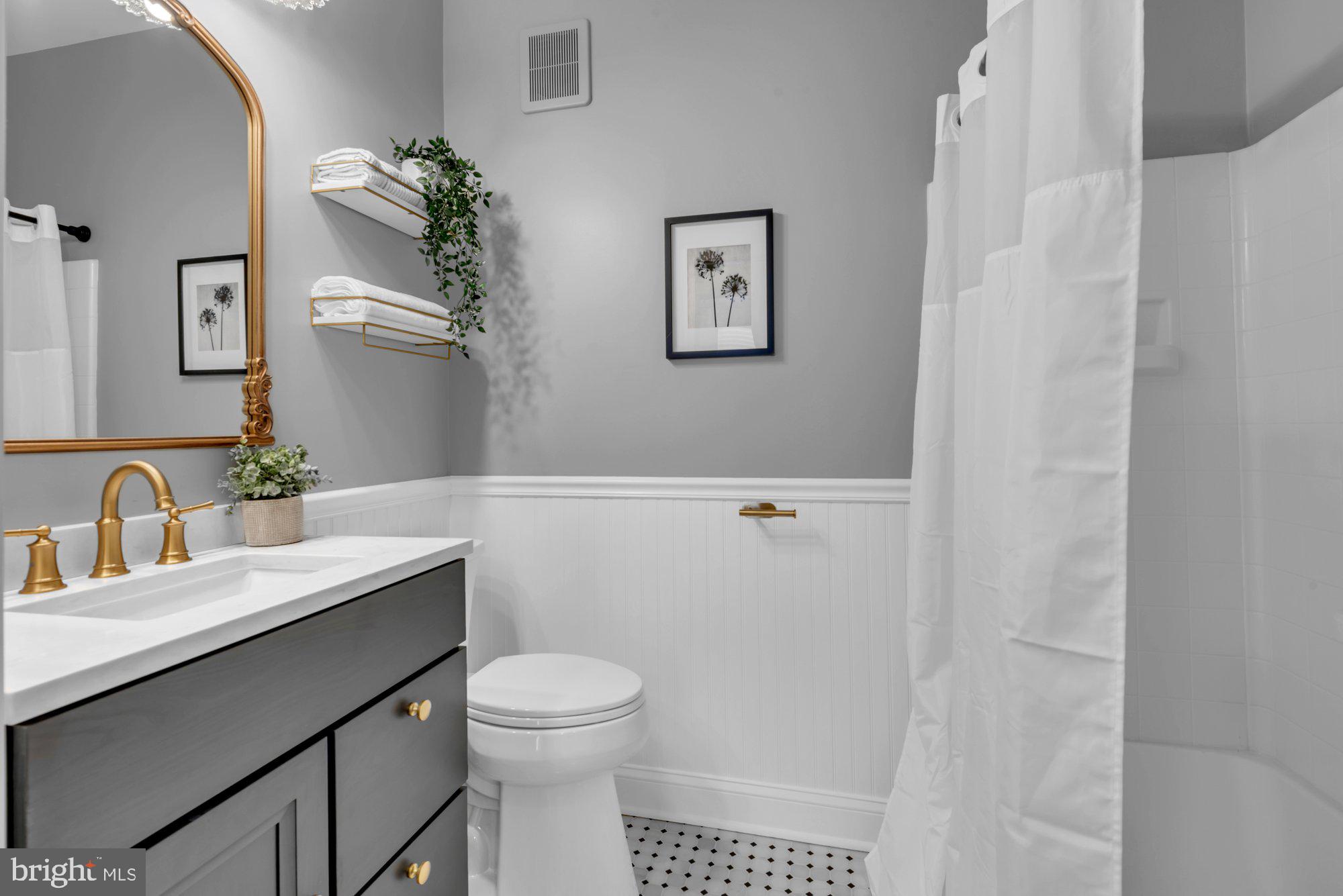 34 HARBOUR HEIGHTS DRIVE