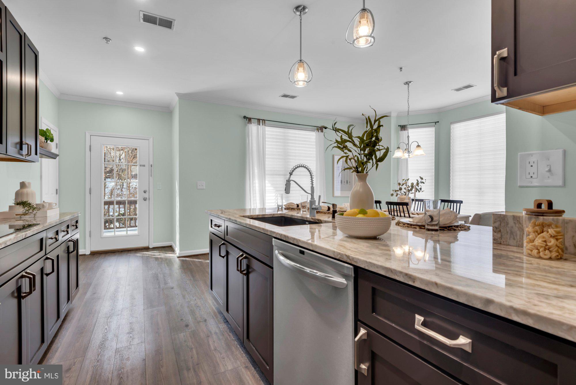 34 HARBOUR HEIGHTS DRIVE