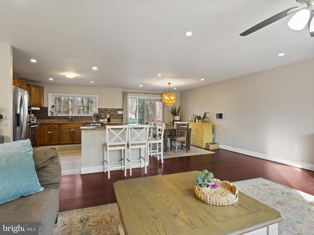 1371 DICUS MILL ROAD