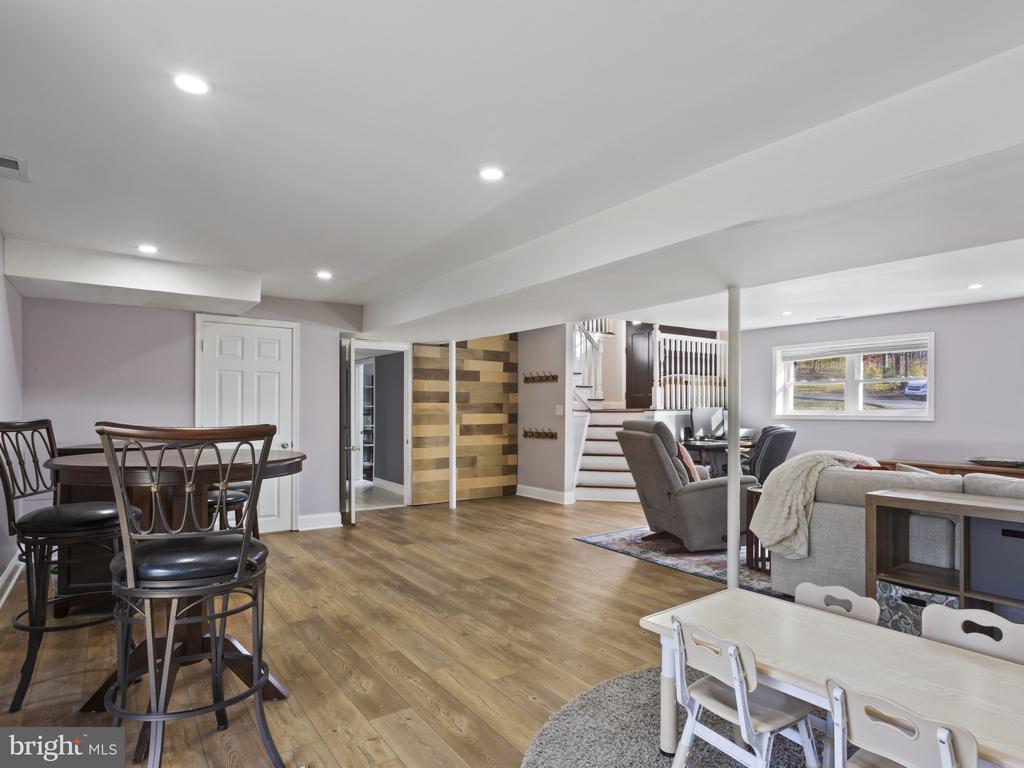 1371 DICUS MILL ROAD