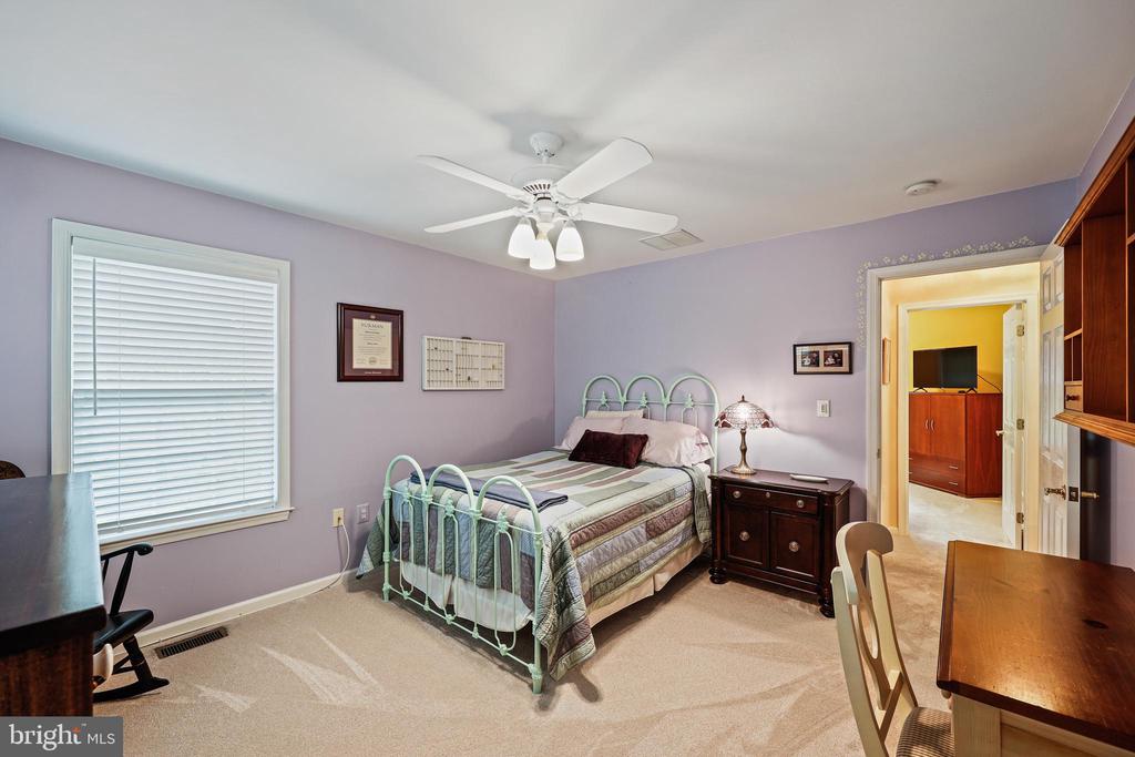 117 Graystone Farm Rd