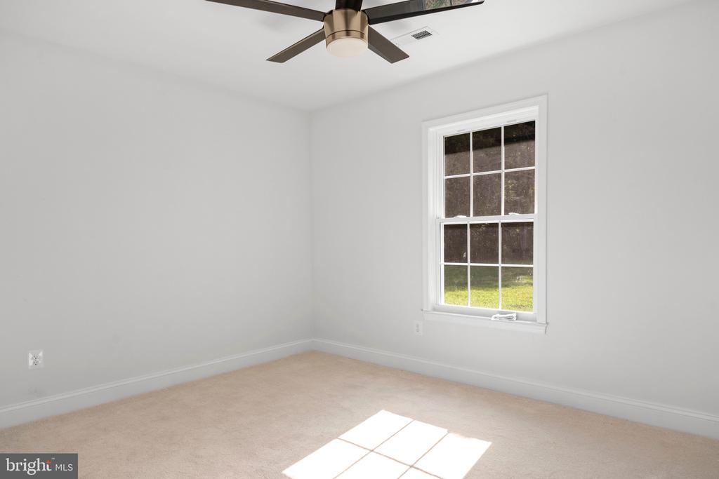 1610 Solomons Island Rd