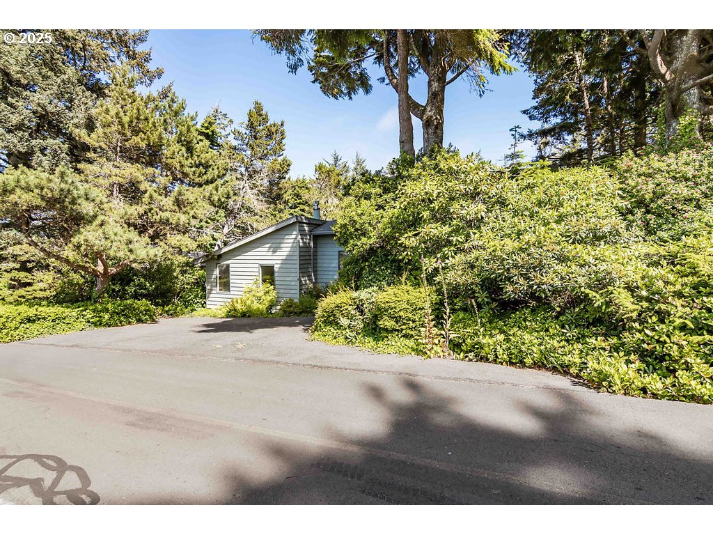 131 E BAY POINT RD