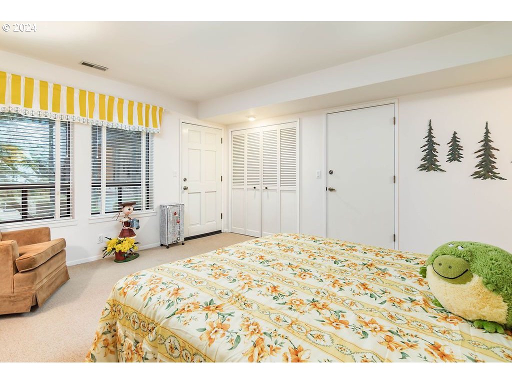 131 E BAY POINT RD