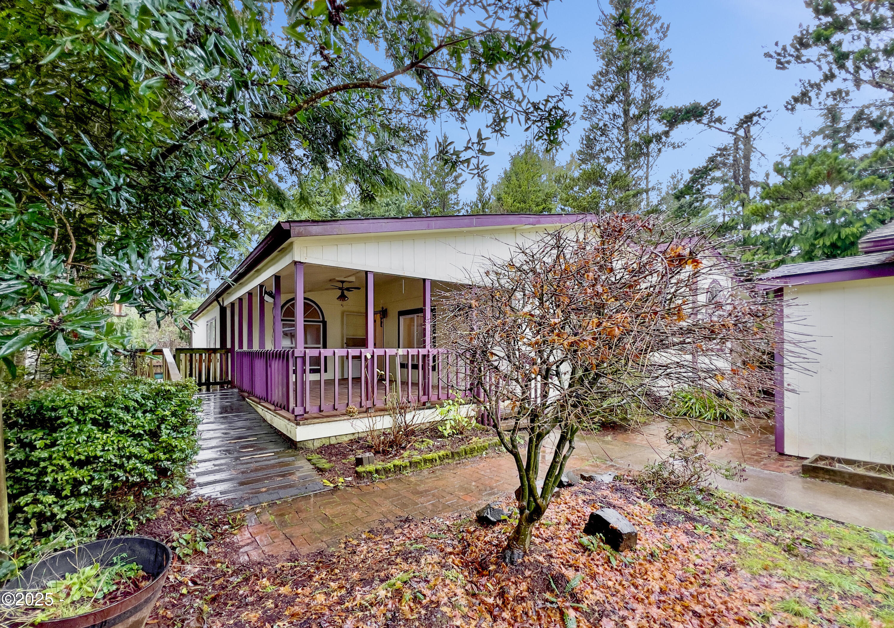 100 Seagrove Loop