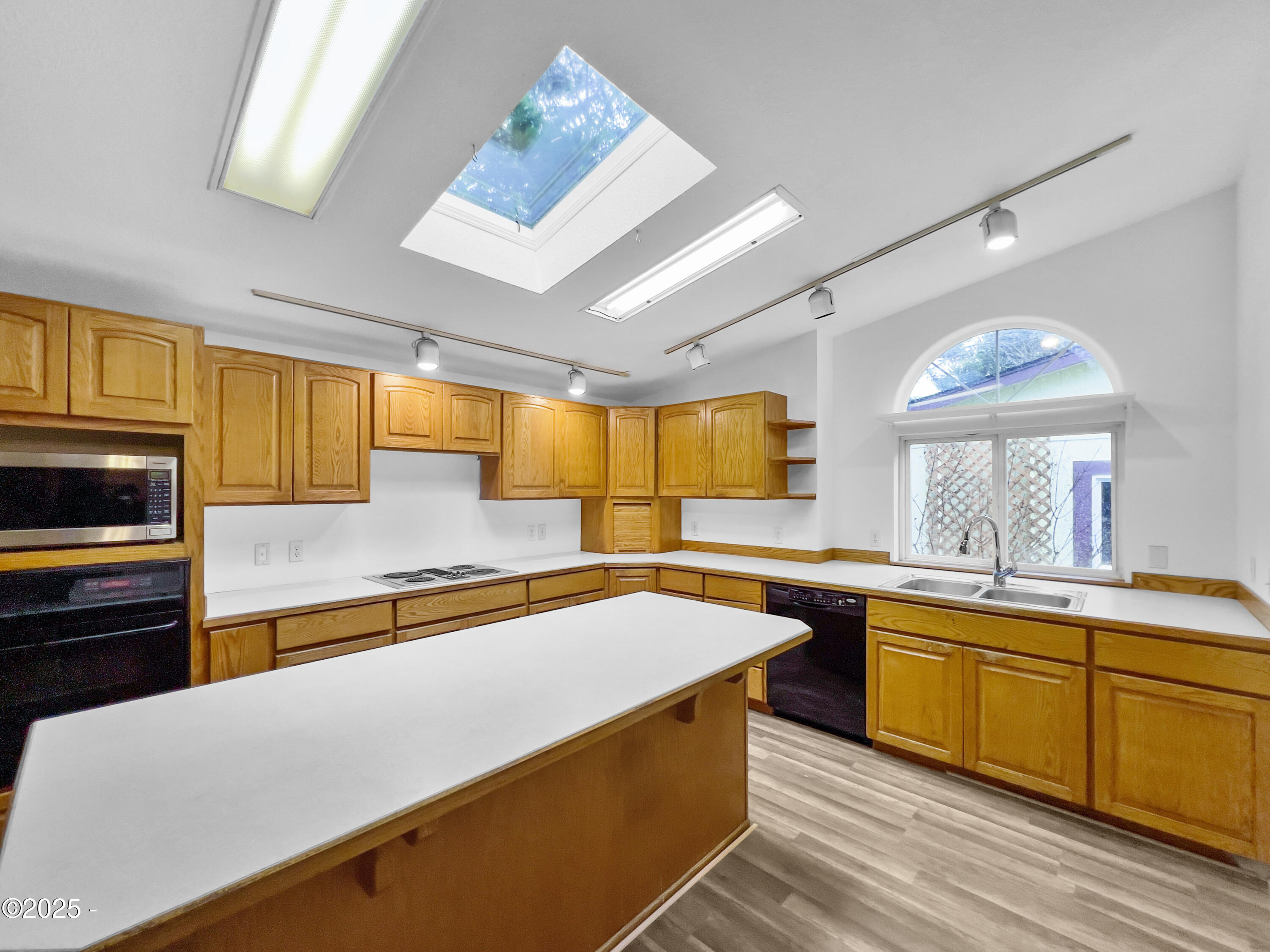 100 Seagrove Loop