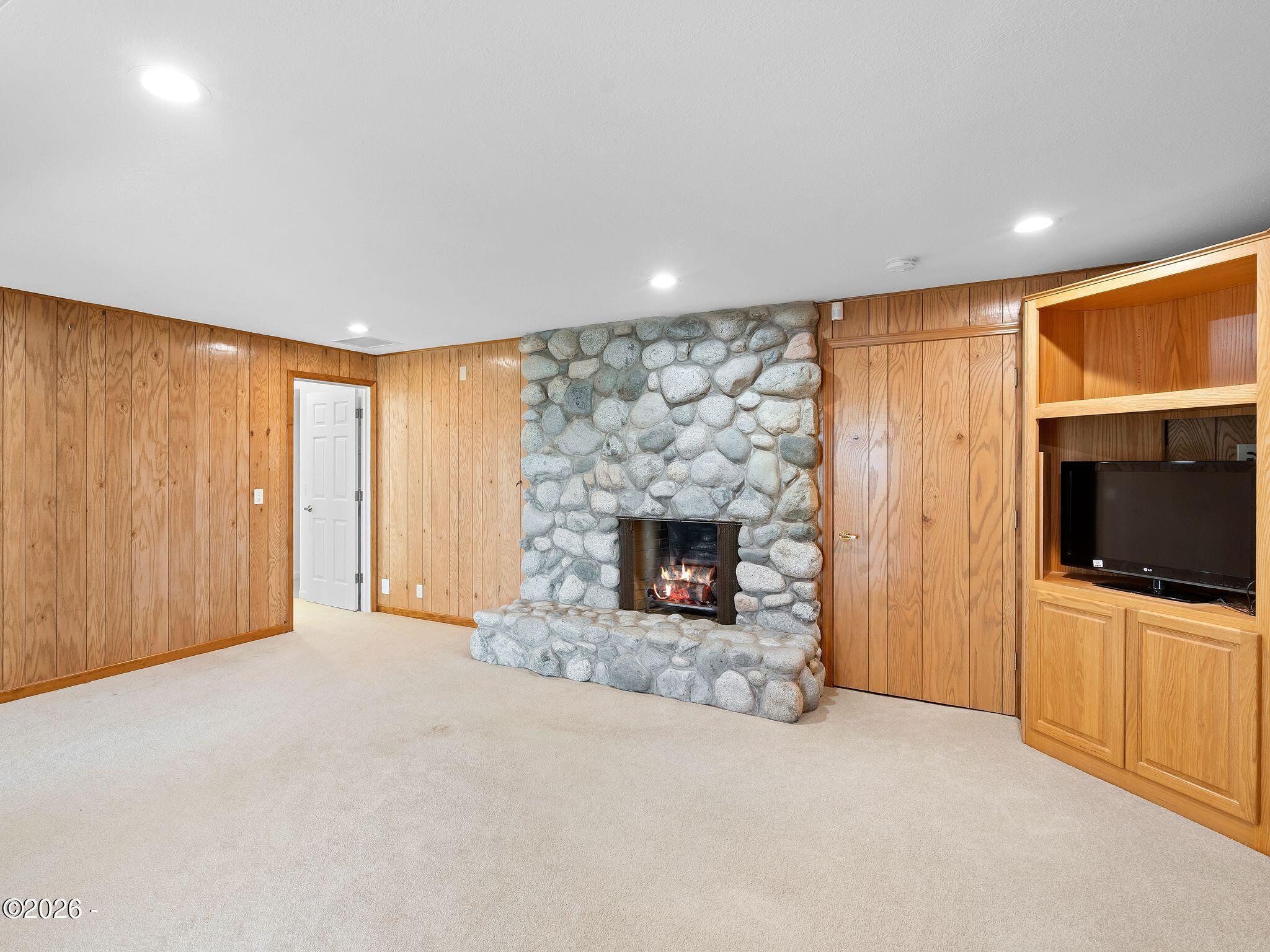 80 Raven Lane