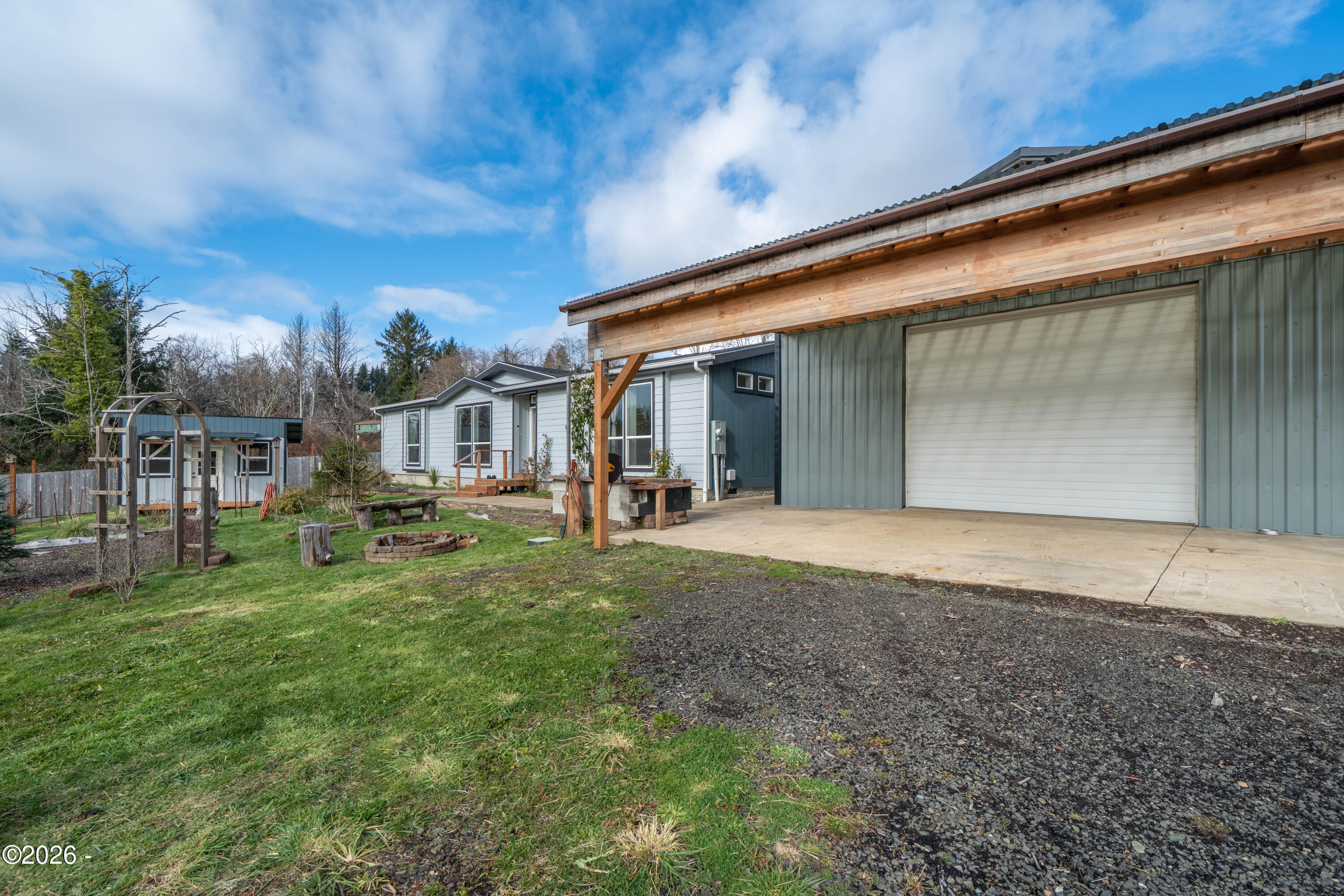 105 N Durette Drive