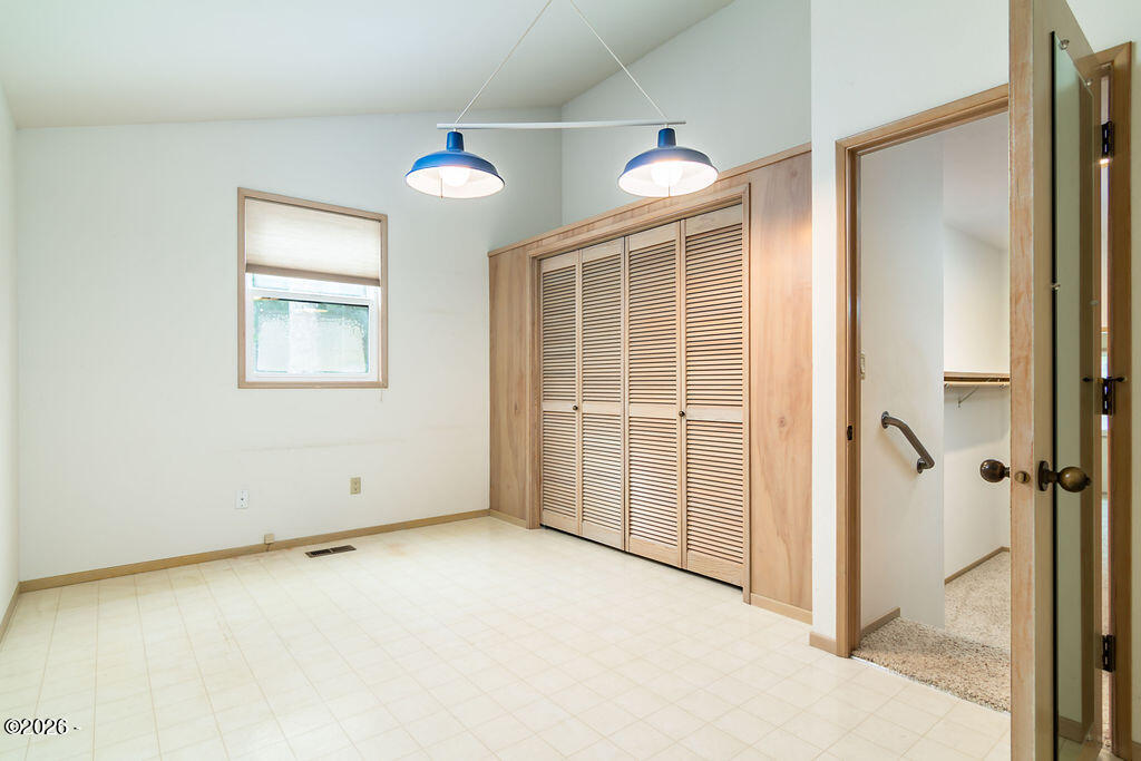 450 Summit View Lane