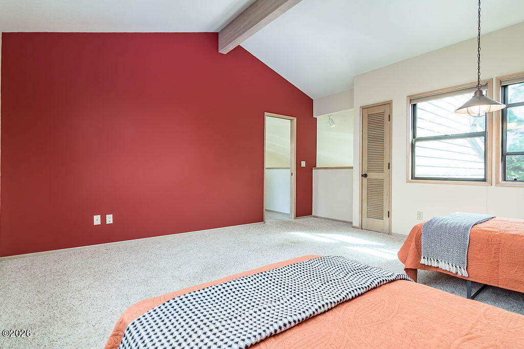 450 Summit View Lane