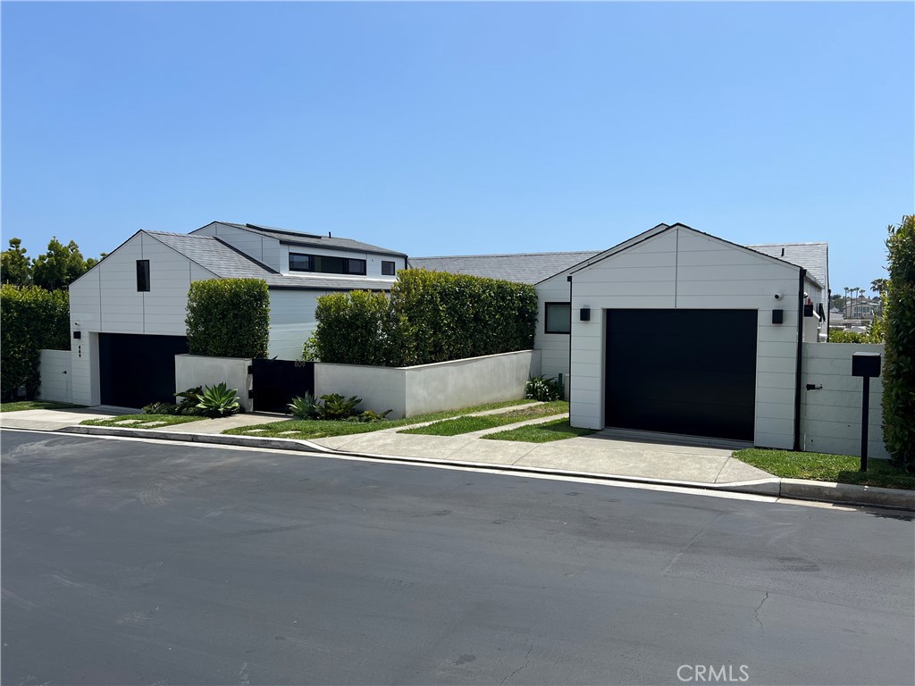 809 Emerald Bay