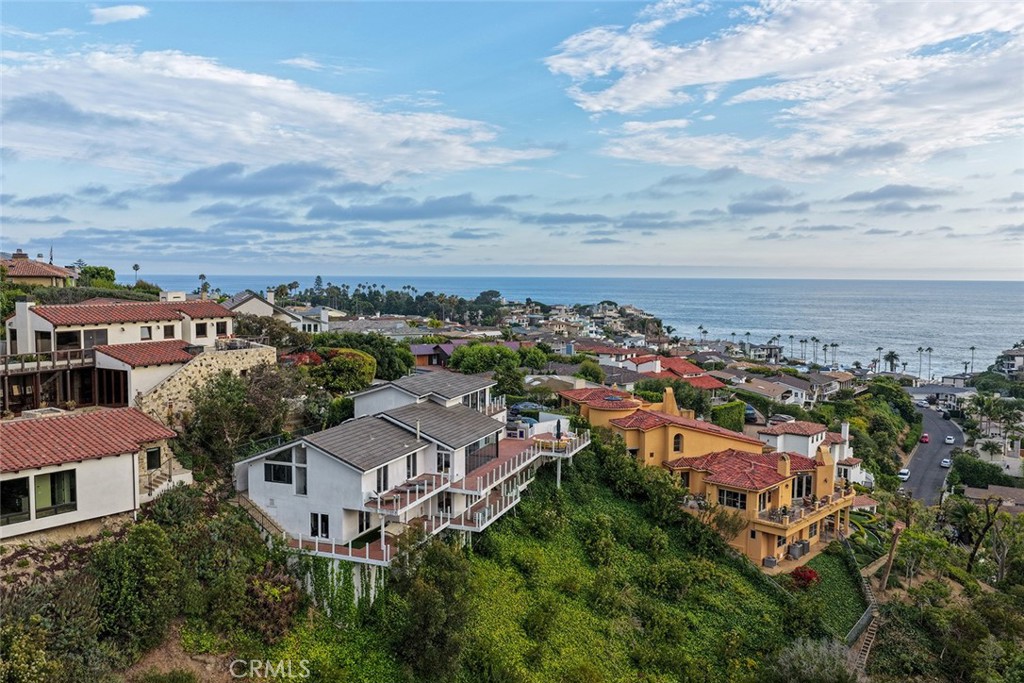 343 Emerald Bay