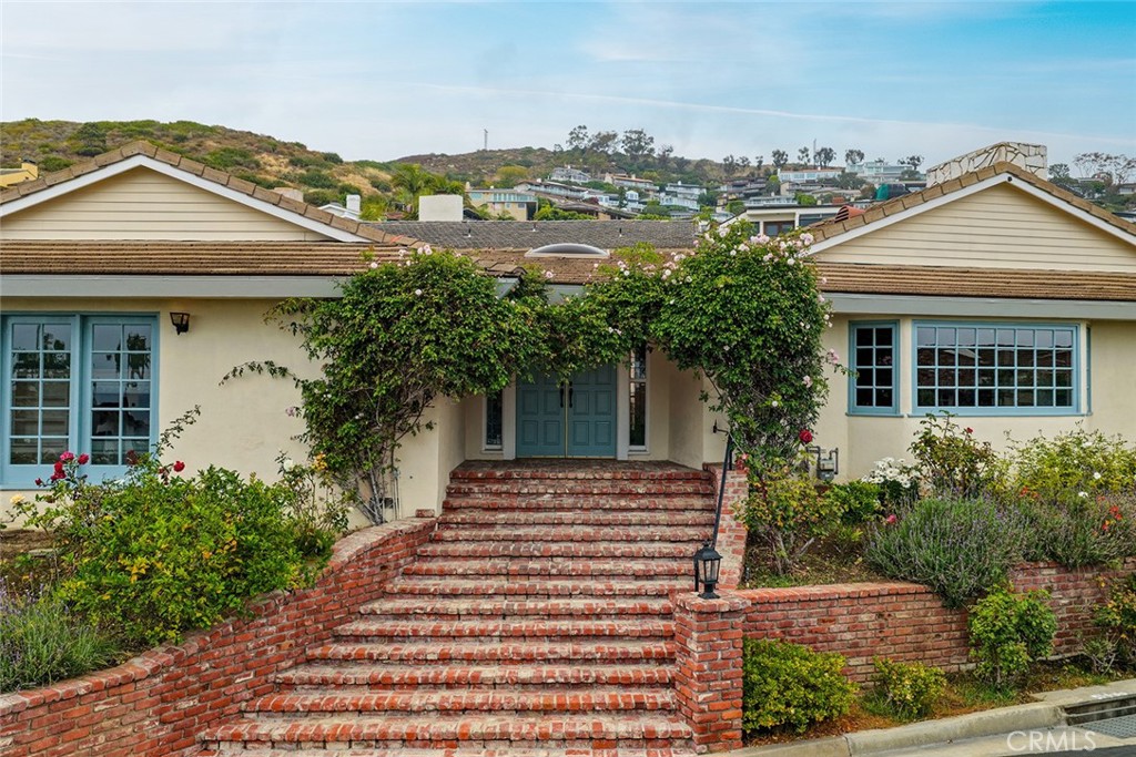 905 Emerald Bay