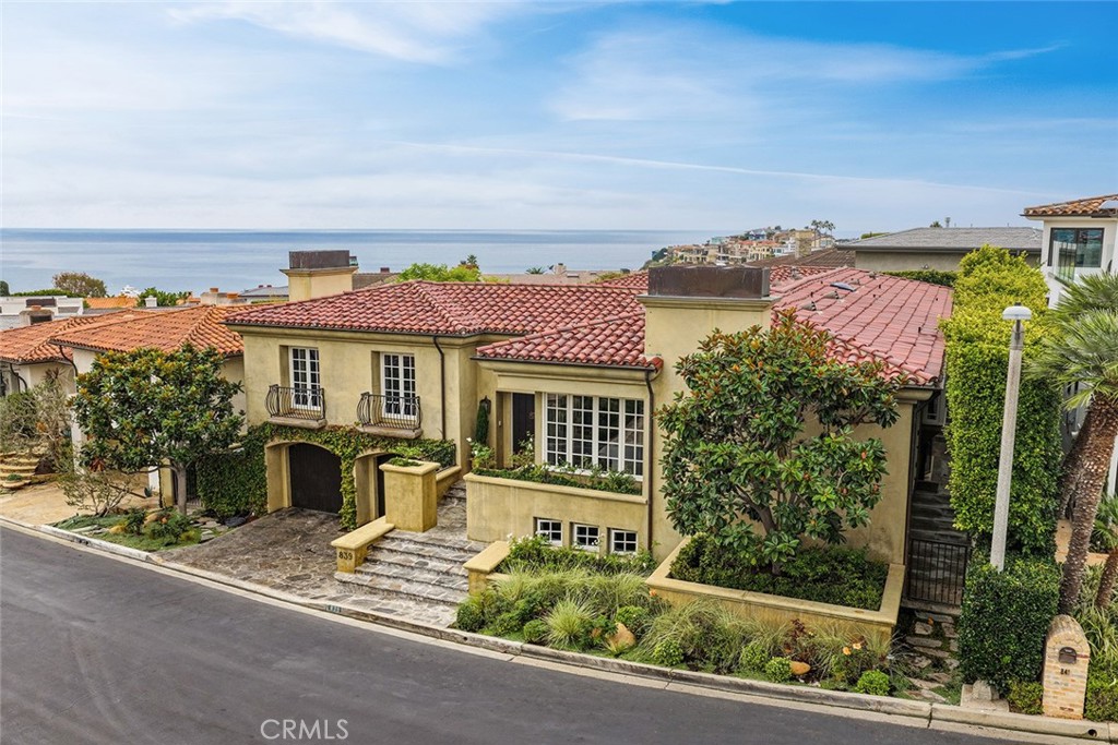 839 Emerald Bay