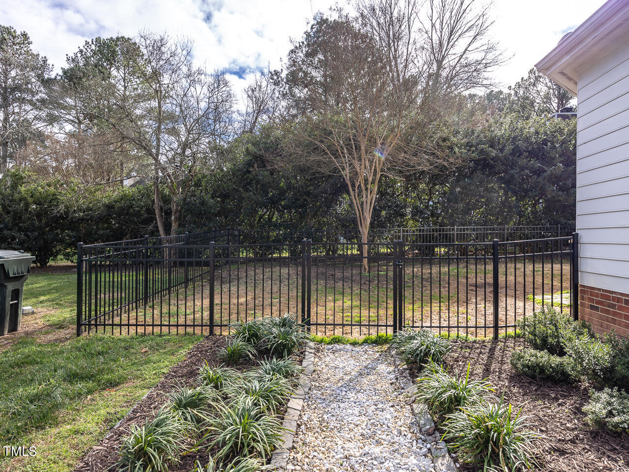 7105 Kinross Drive