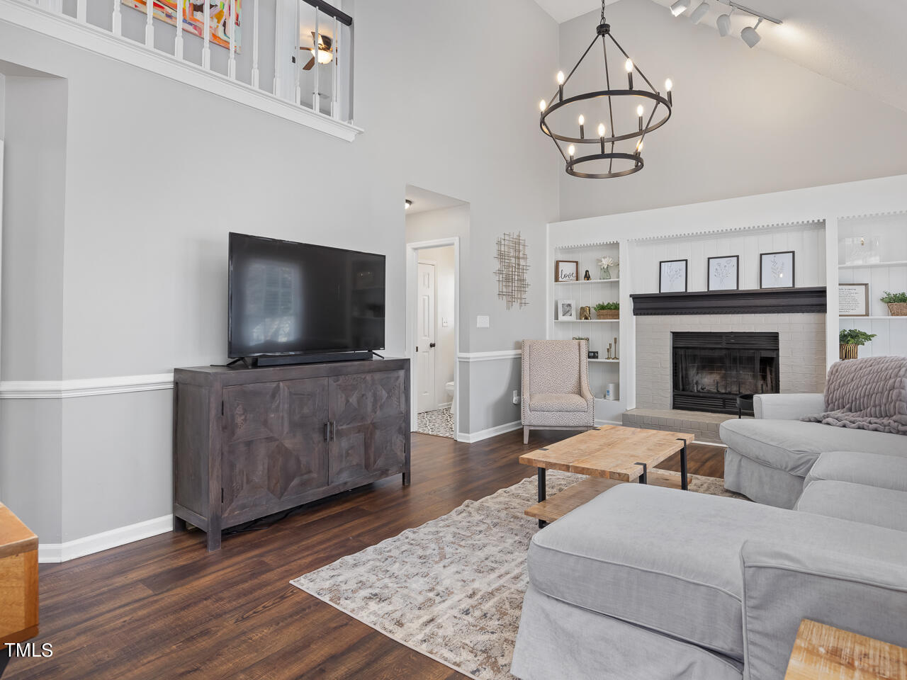7105 Kinross Drive