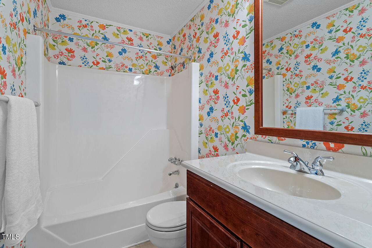 3909 Wendy Lane