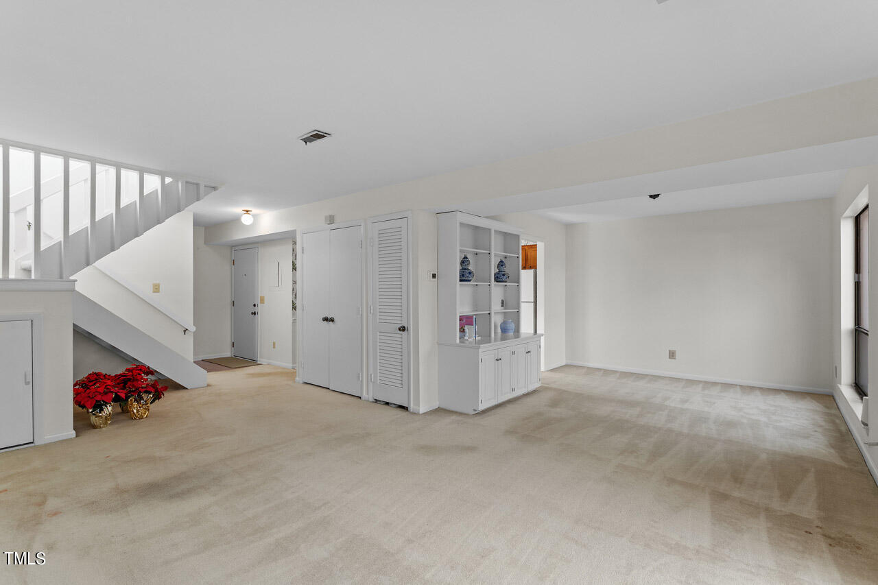 3909 Wendy Lane