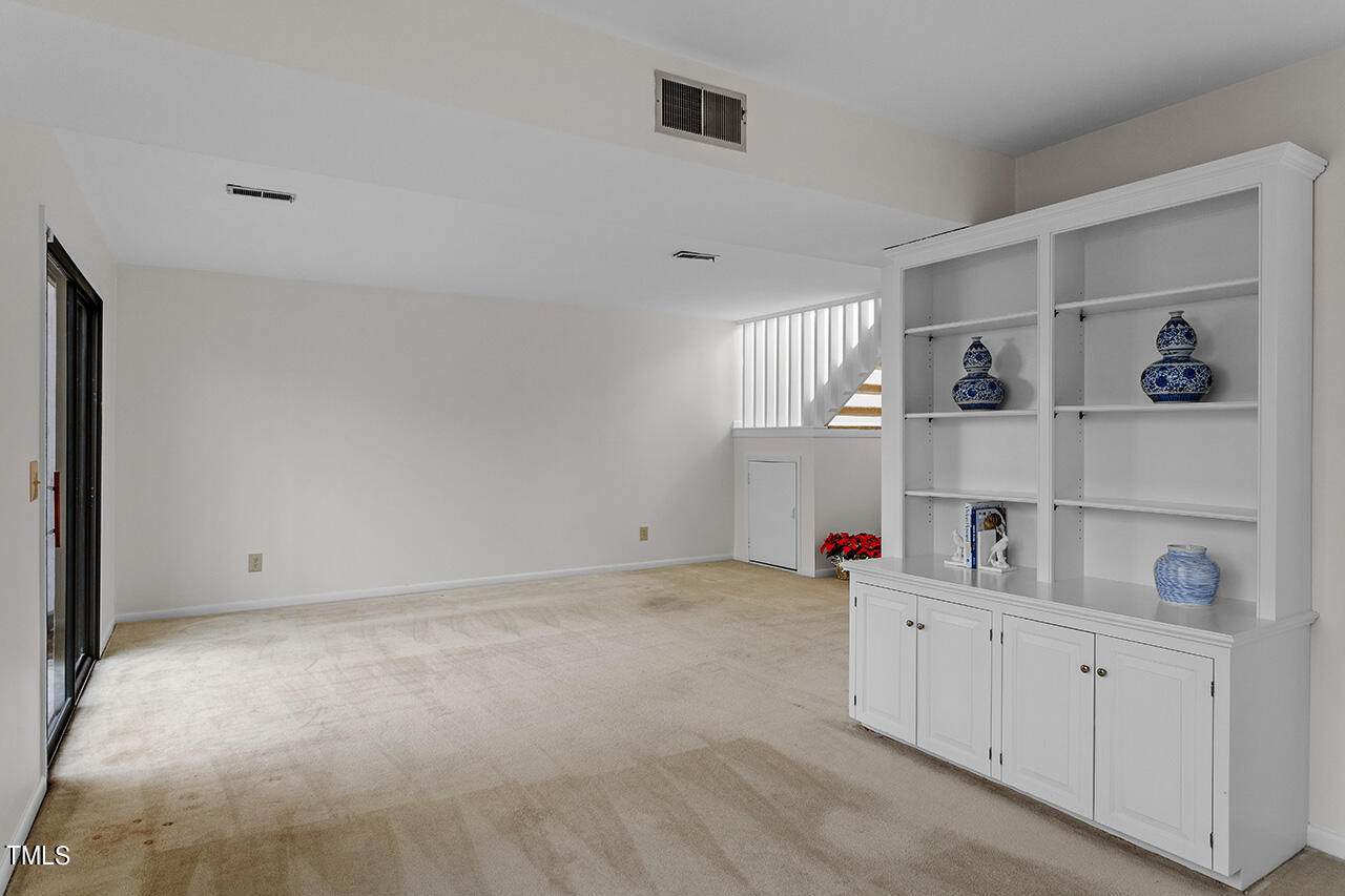 3909 Wendy Lane