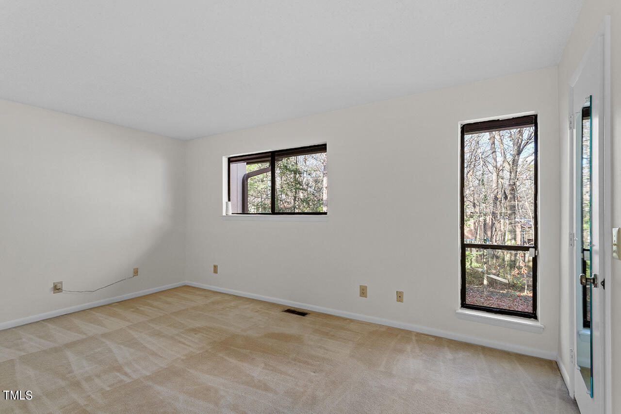 3909 Wendy Lane