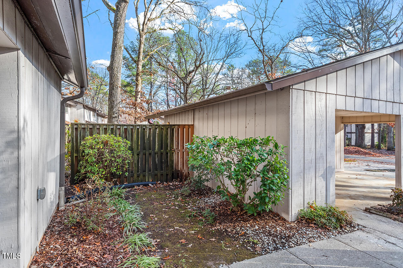 3909 Wendy Lane