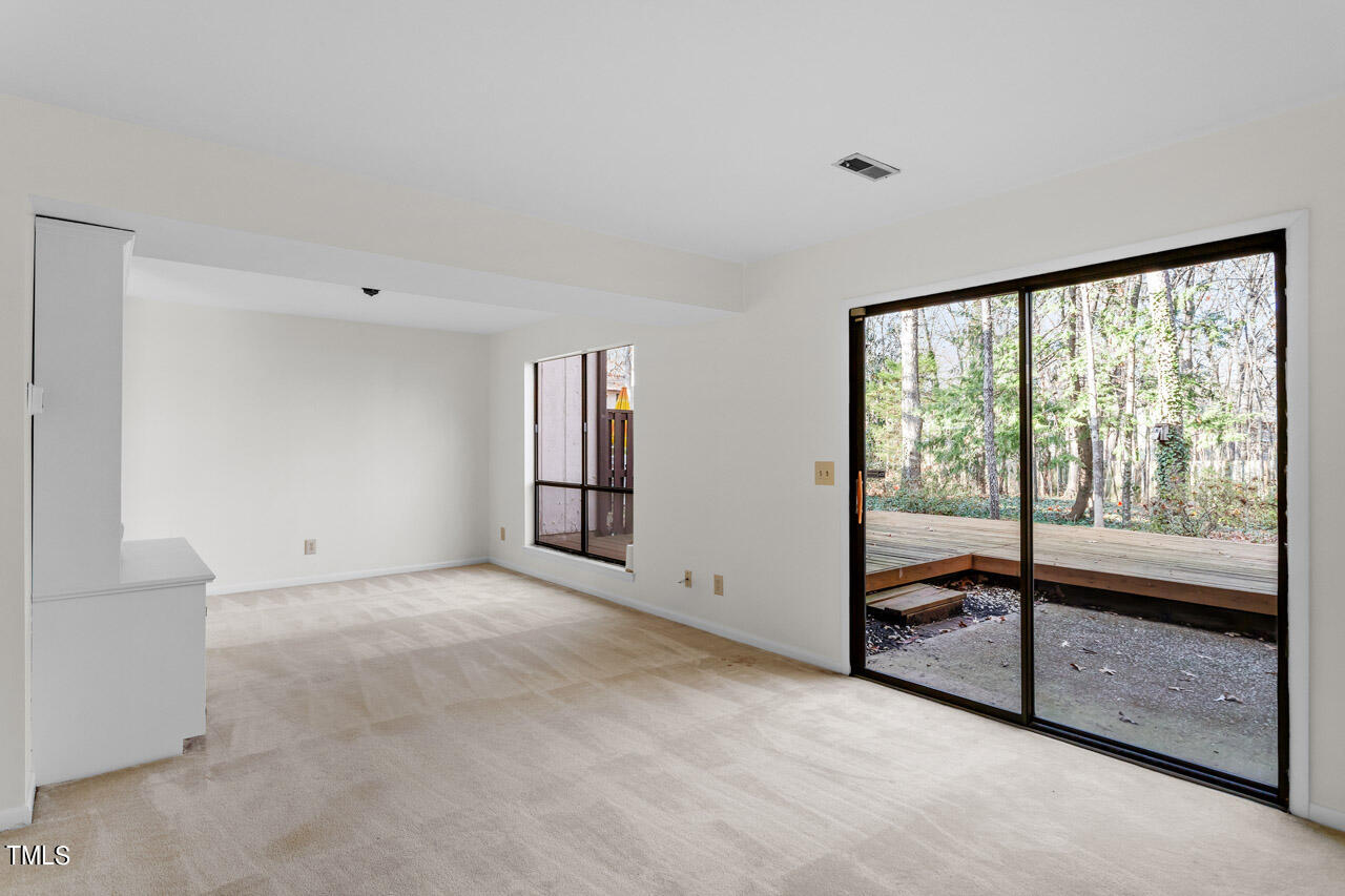 3909 Wendy Lane