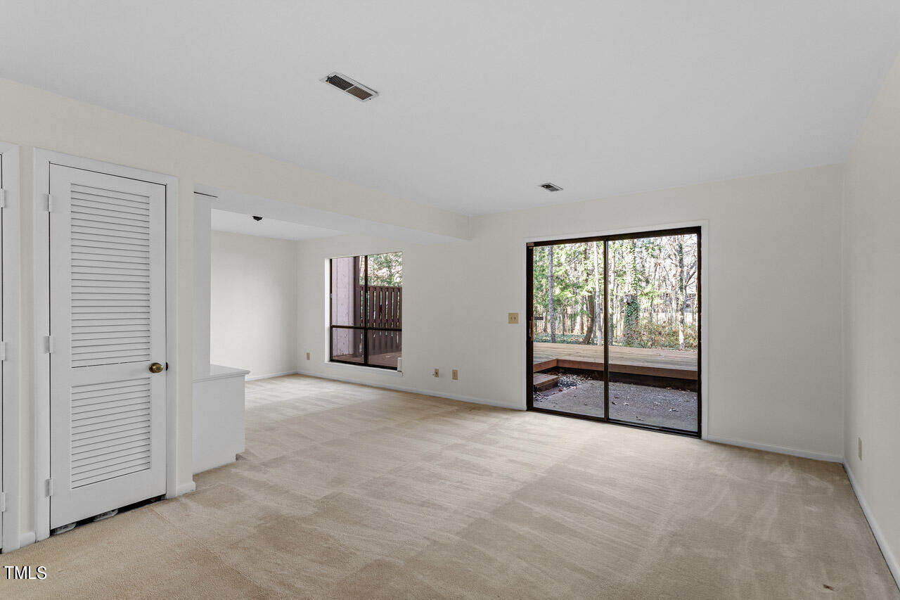3909 Wendy Lane