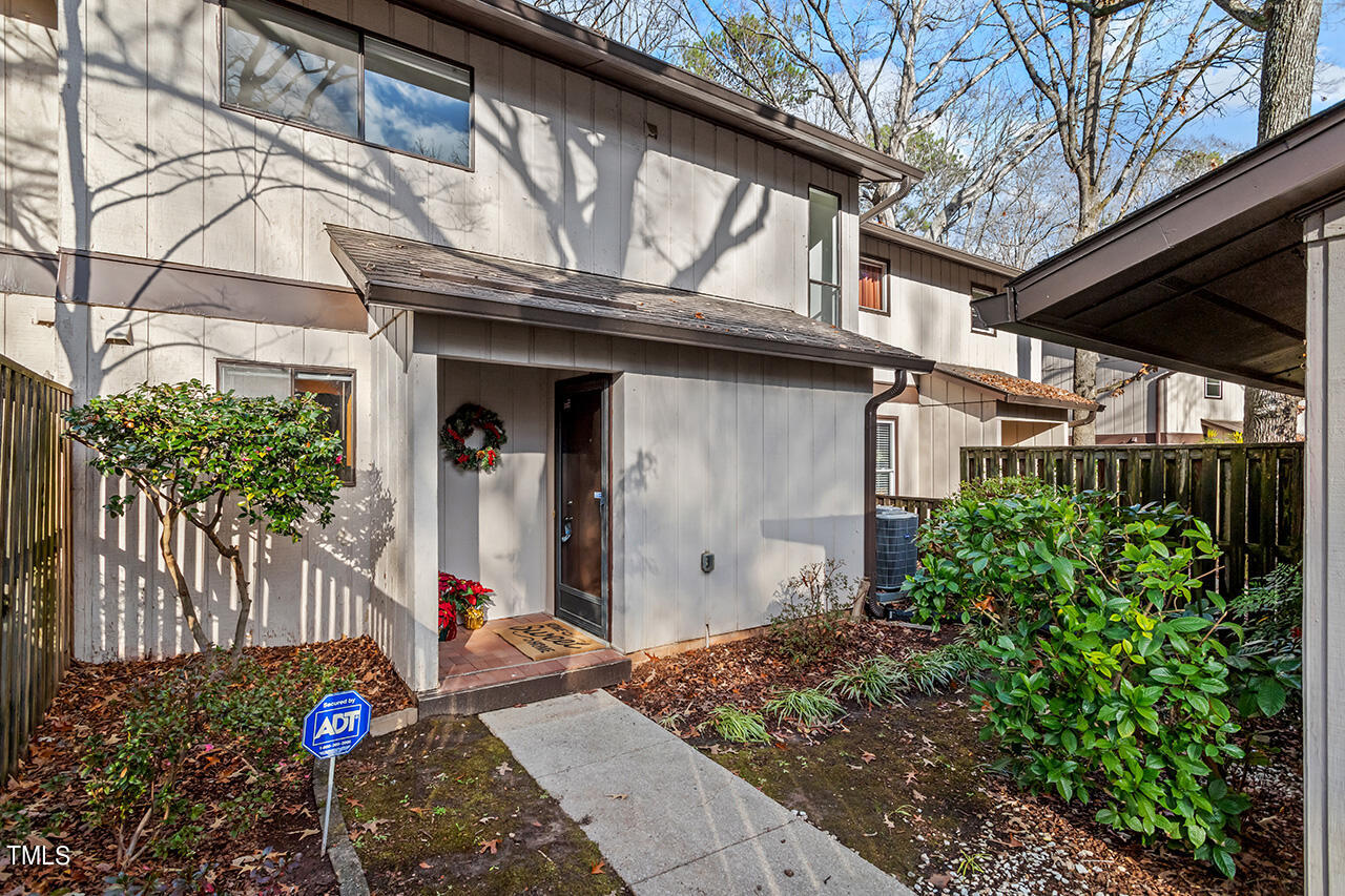 3909 Wendy Lane