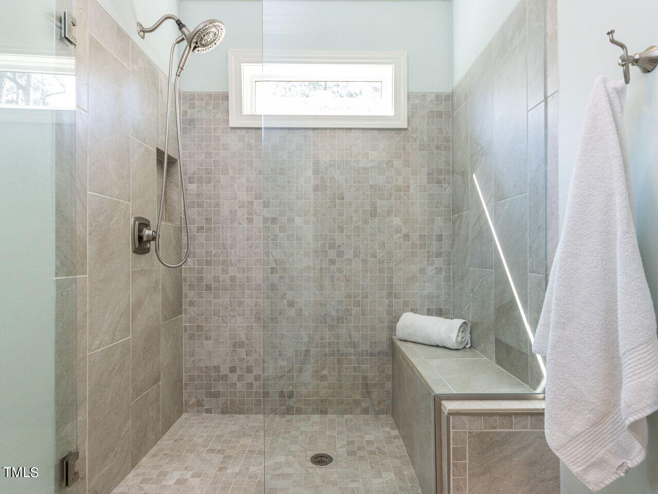 307 Tweed Circle