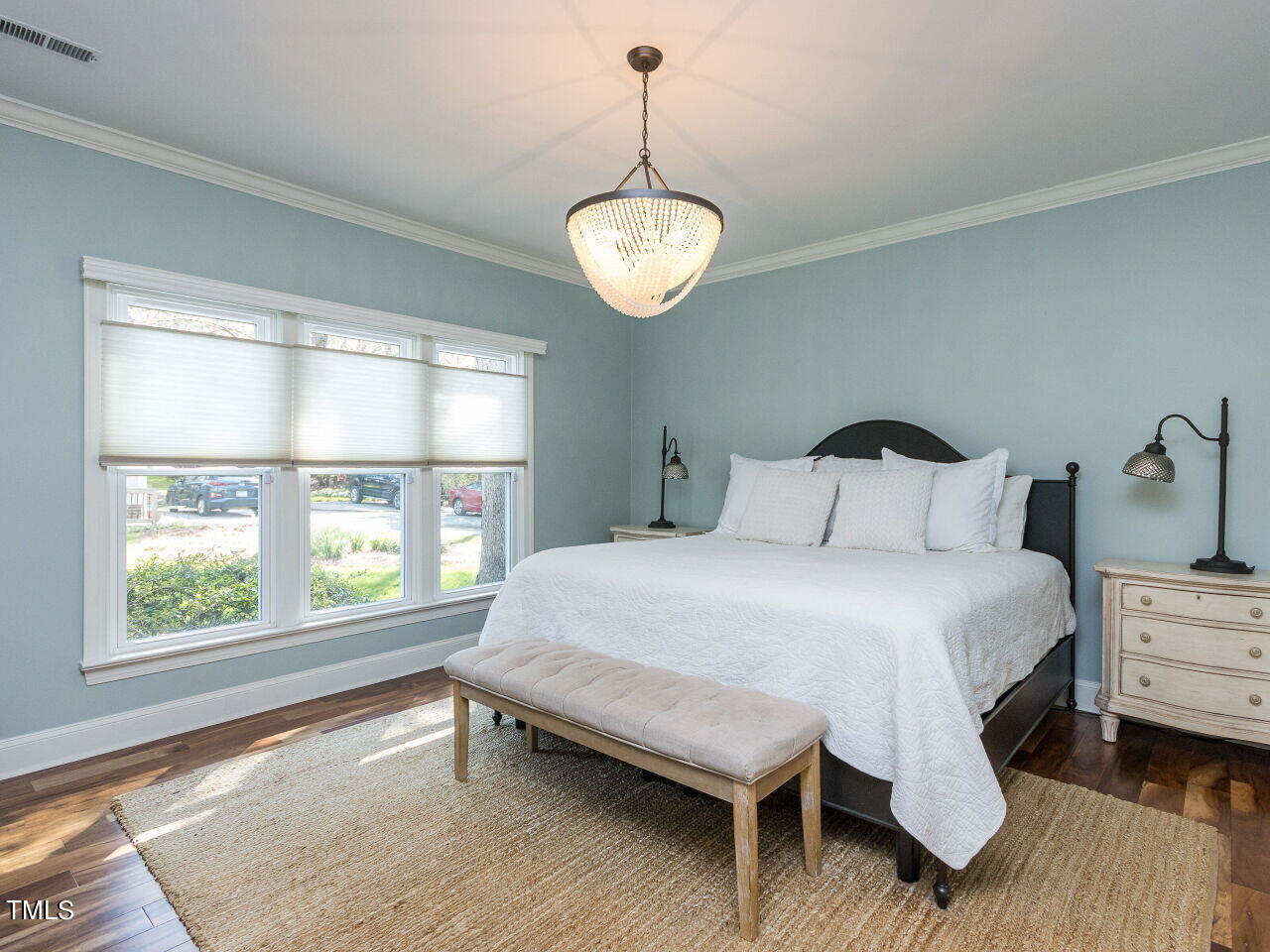 307 Tweed Circle
