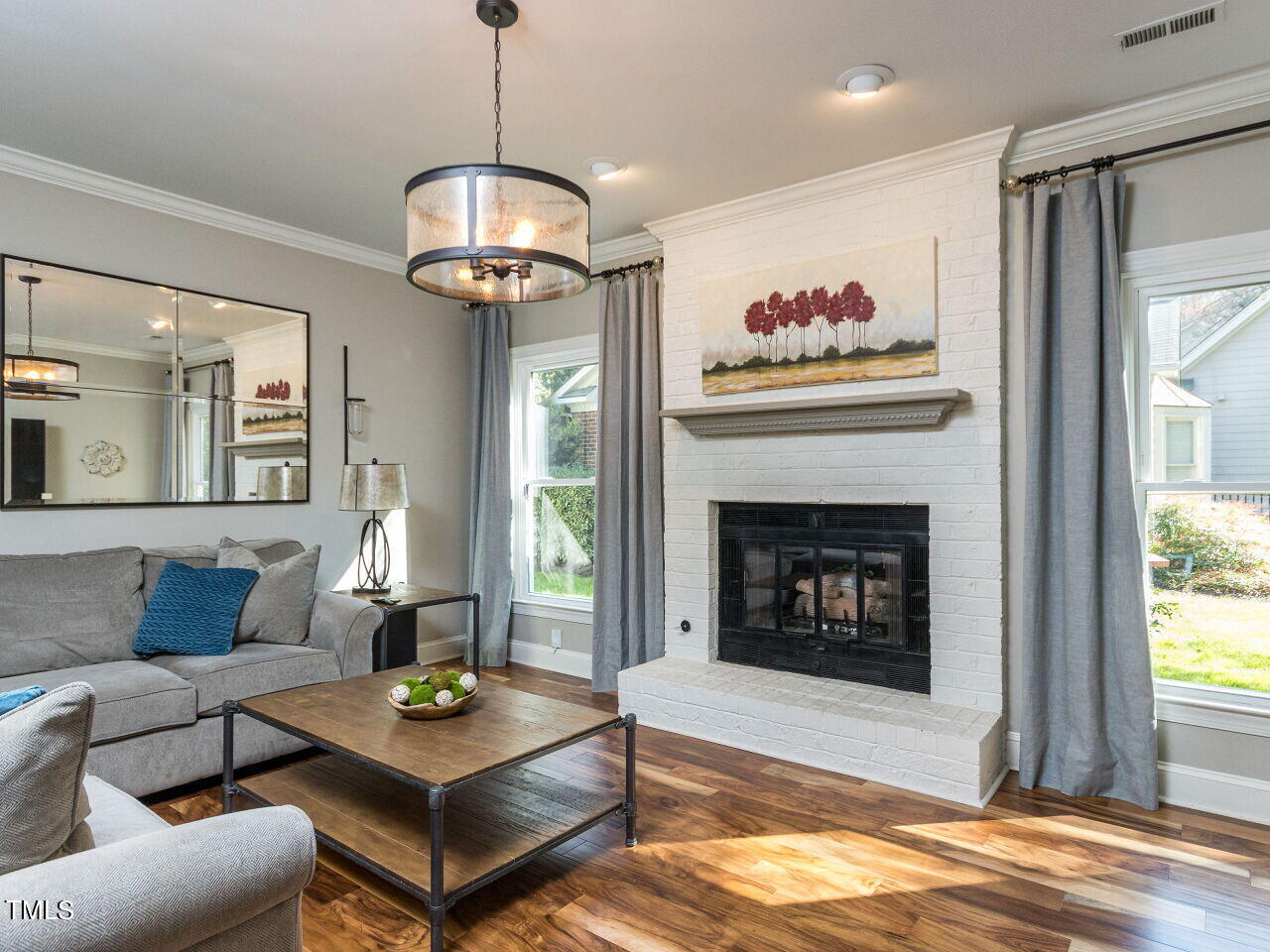 307 Tweed Circle