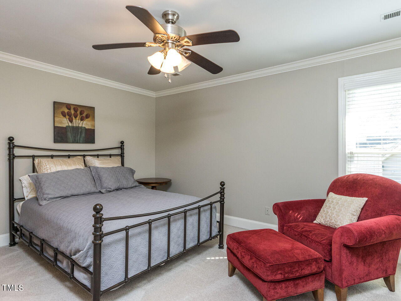 307 Tweed Circle
