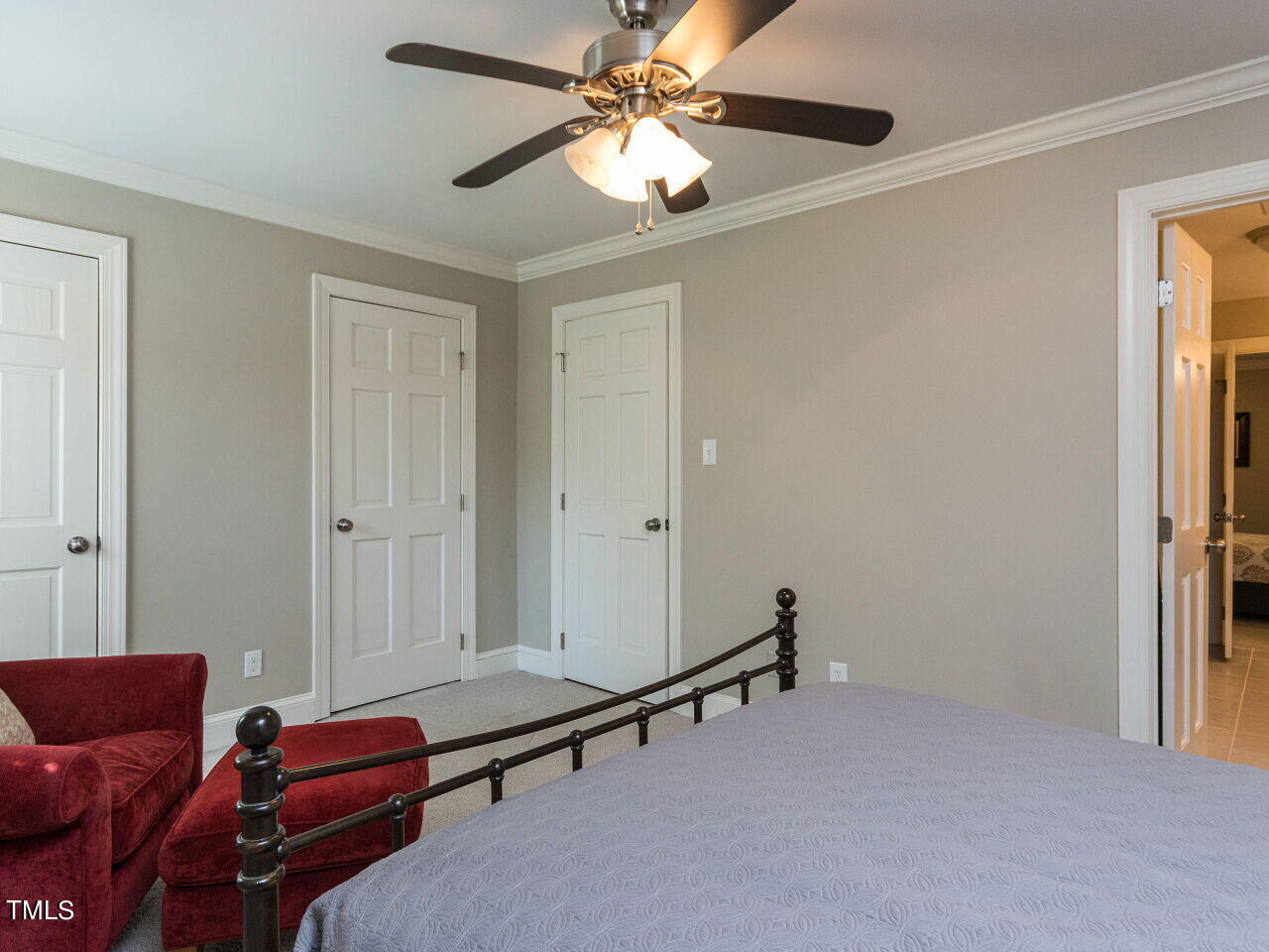 307 Tweed Circle