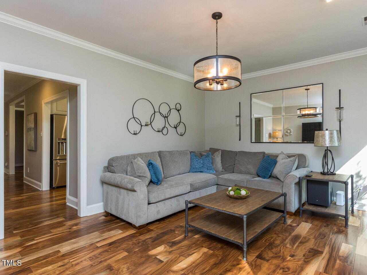 307 Tweed Circle
