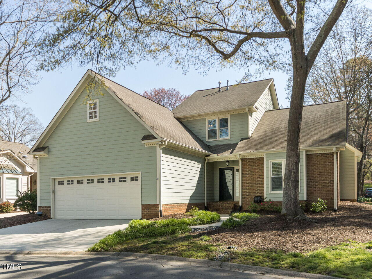 307 Tweed Circle