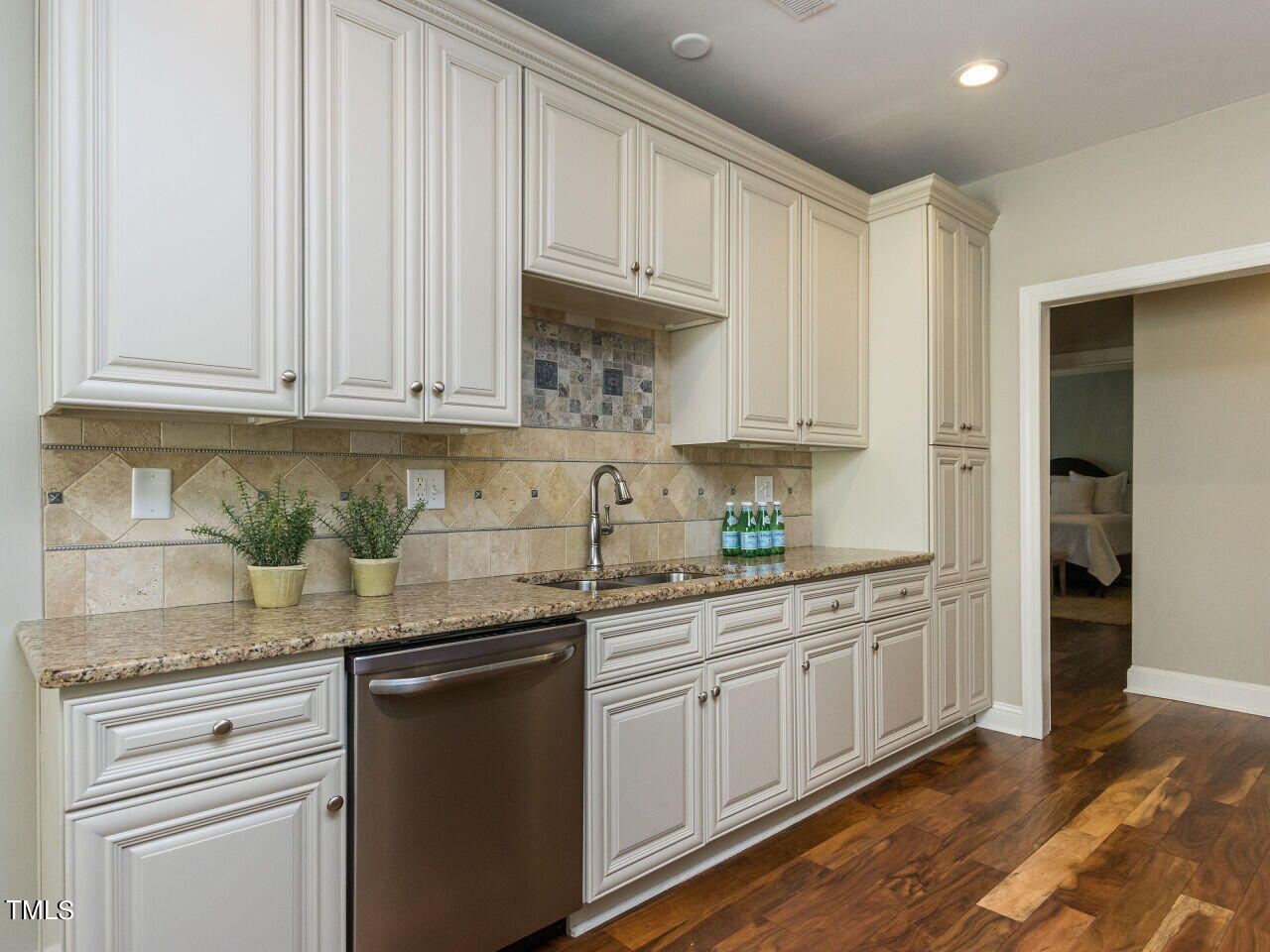 307 Tweed Circle
