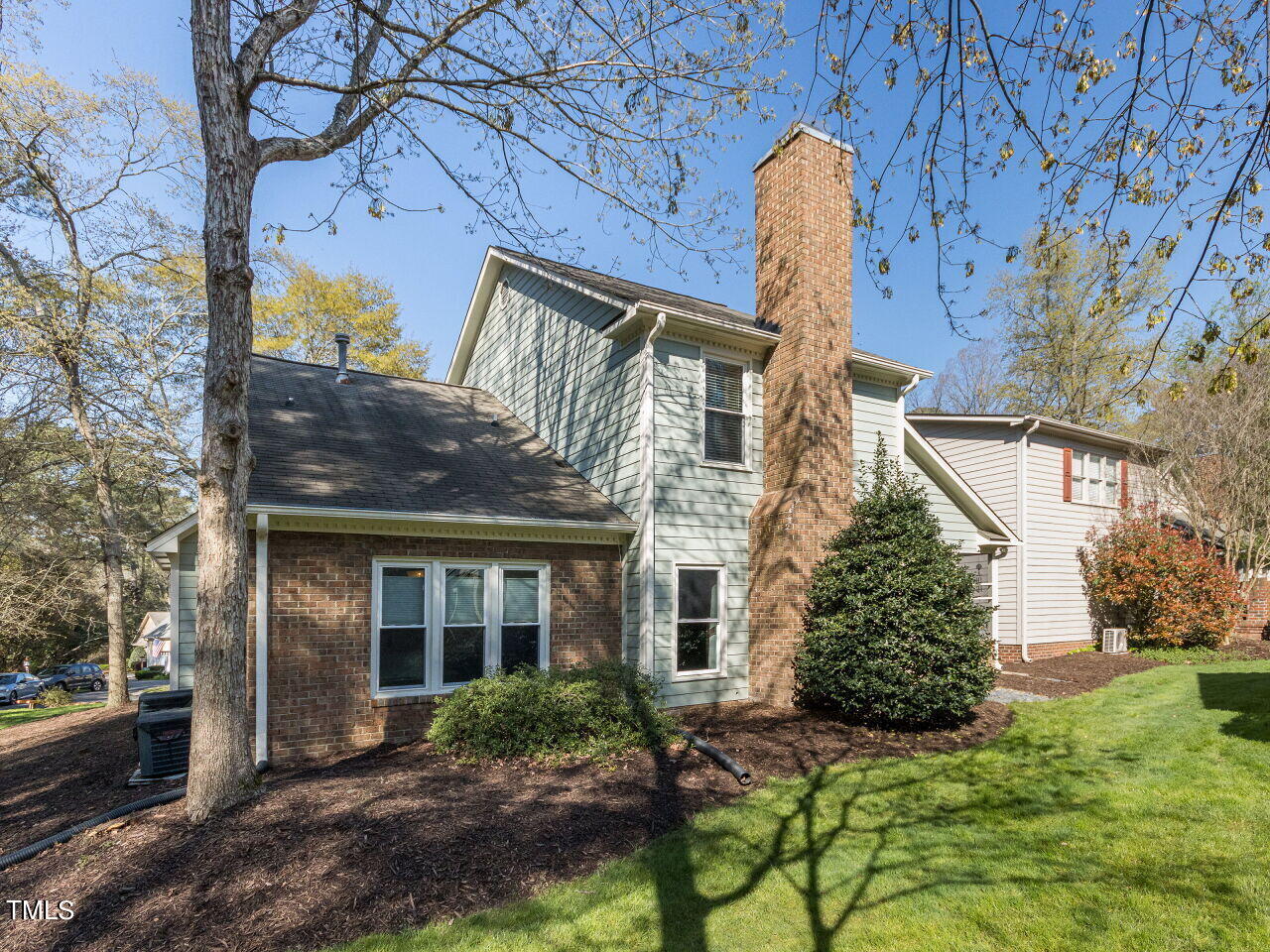 307 Tweed Circle