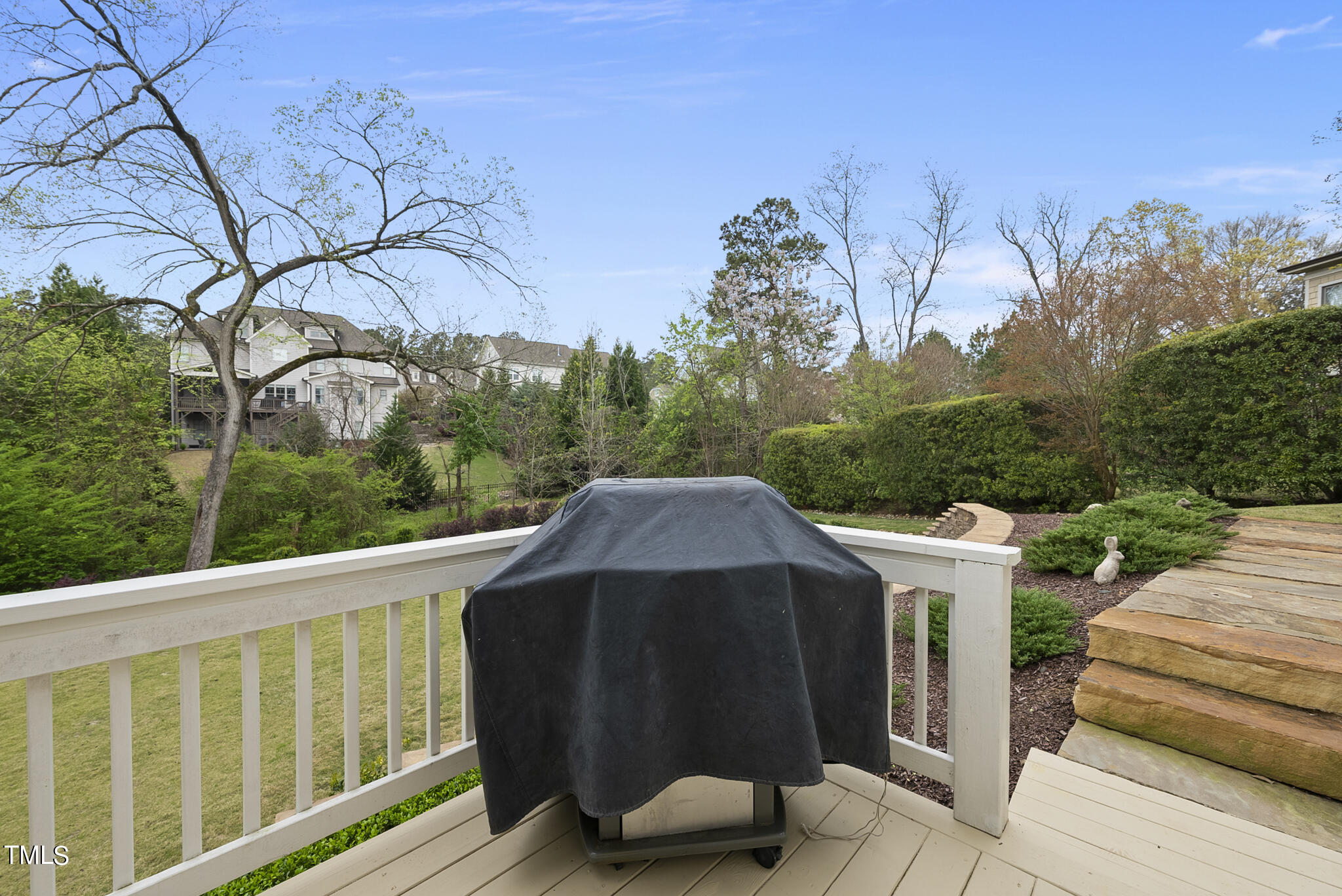 5320 Pomfret Point