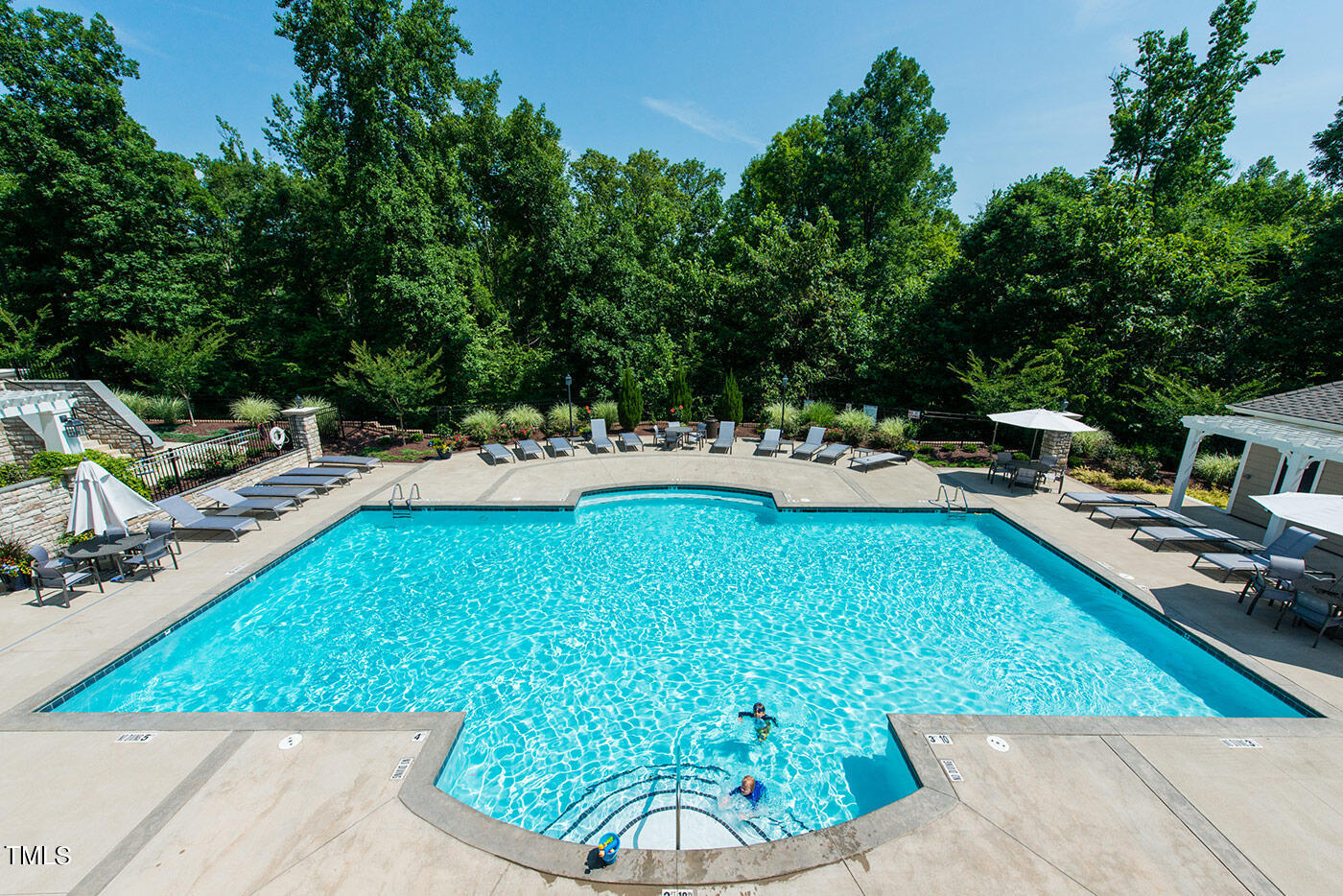 5320 Pomfret Point