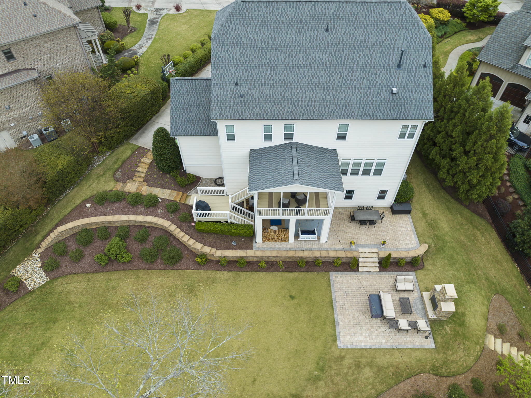 5320 Pomfret Point